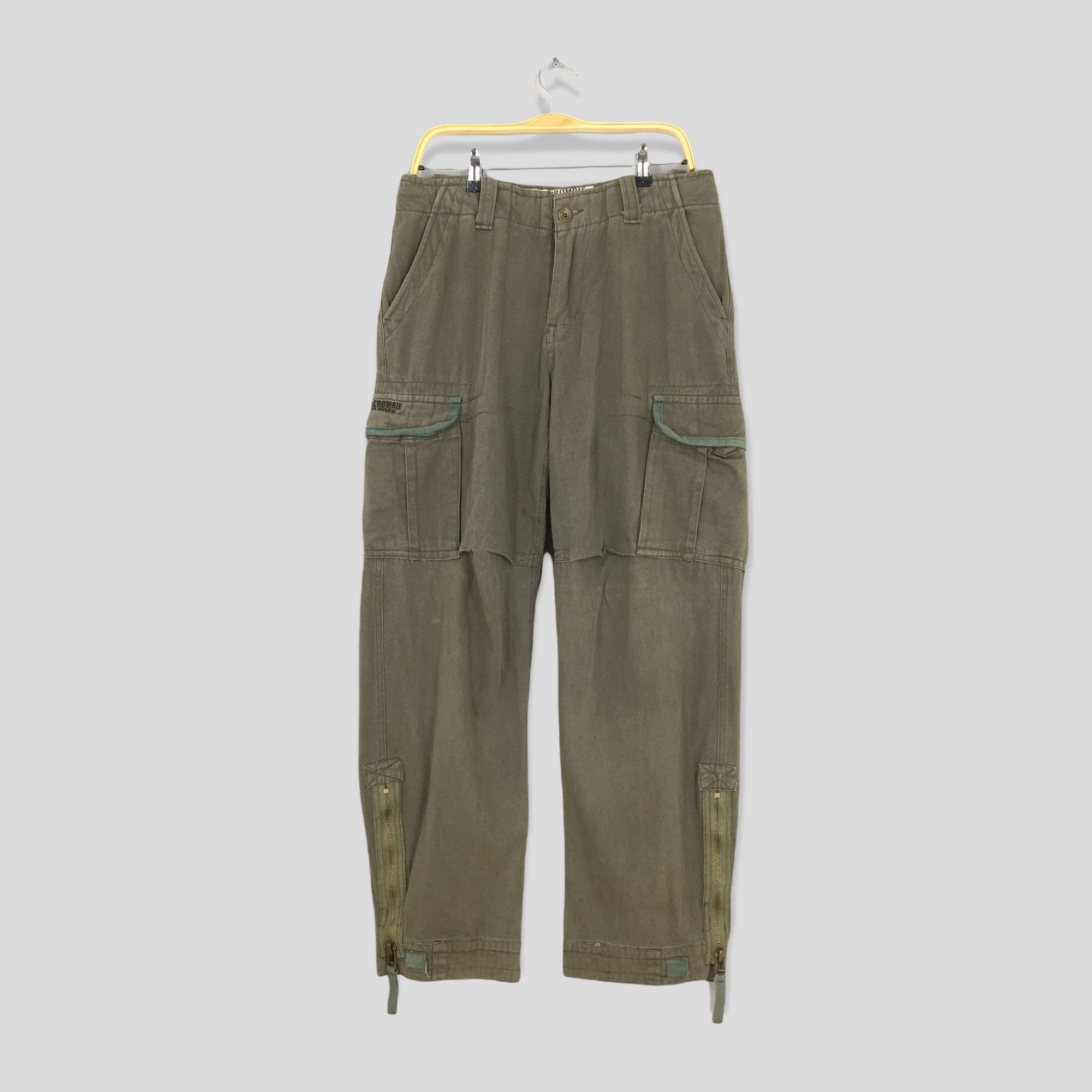 image of Abercrombie Fitch x Military Size 34X30 Abercrombie & Fitch Cargo Pants Olive Green, Men's