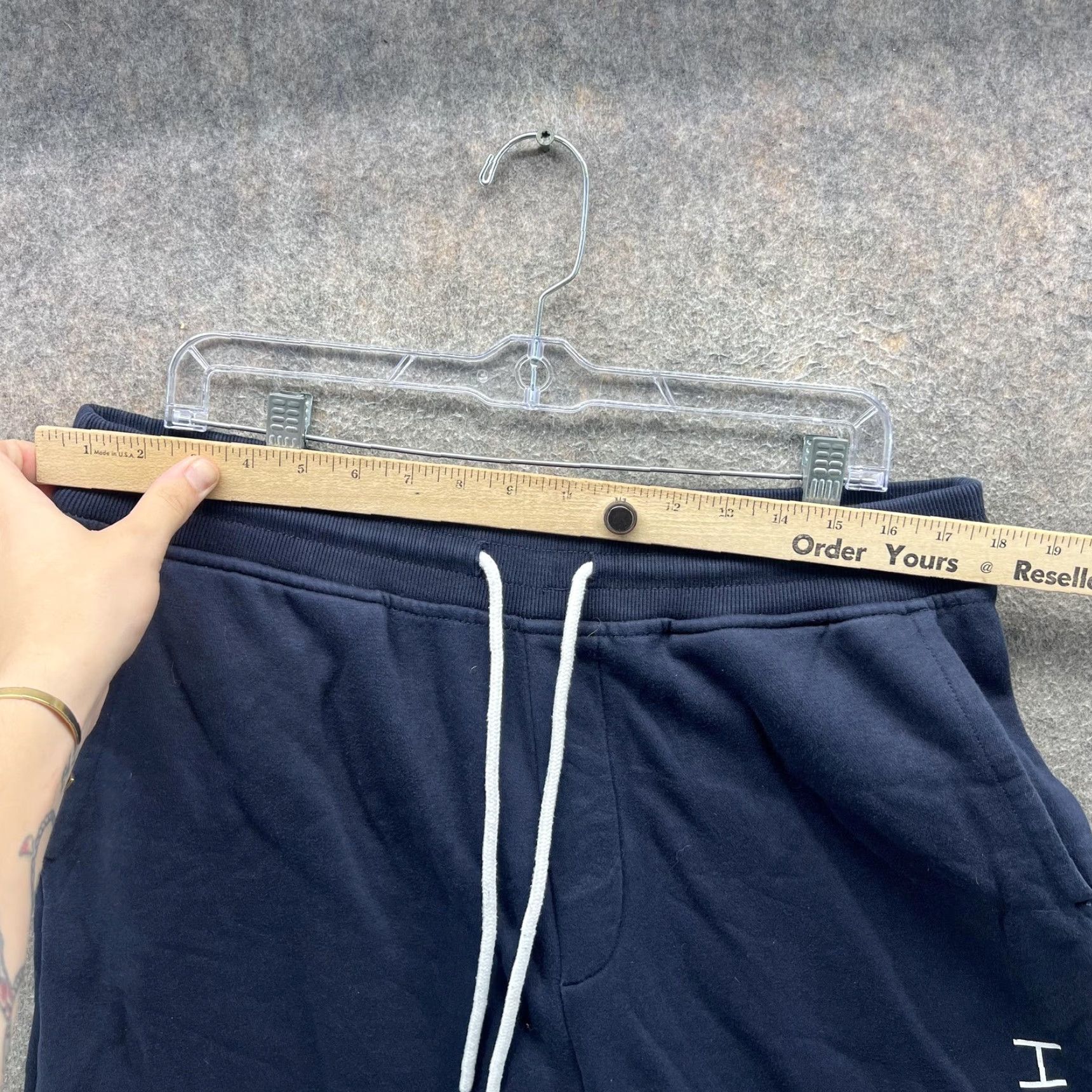 Tommy Hilfiger Tommy Hilfiger Sweat Shorts Mens Large Blue Fleece Logo Drawstring 11 Inseam Size US 33 - 4 Thumbnail