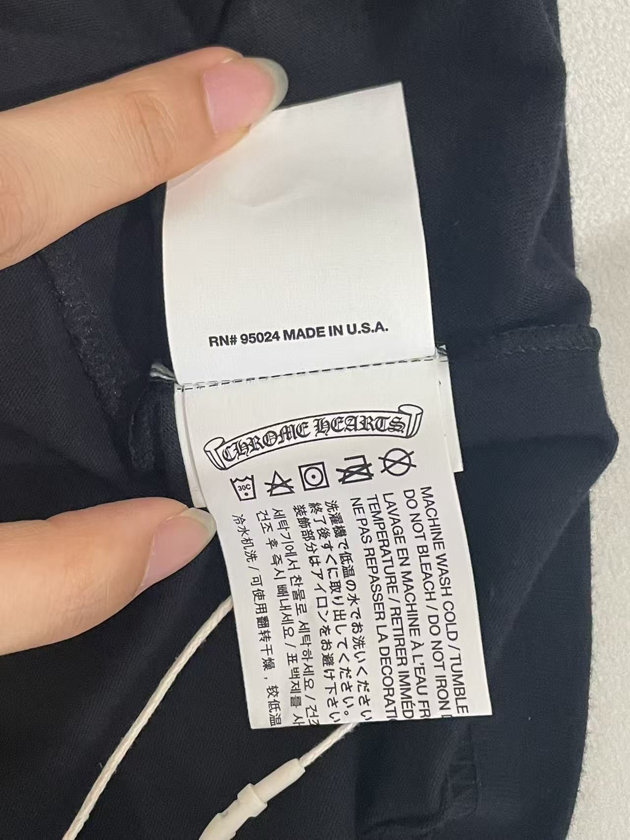 Chrome Hearts Chrome Hearts Gun N' Roses Cross Embroidered Long Sleeve Tee Size S / US 4 / IT 40 - 15 Thumbnail