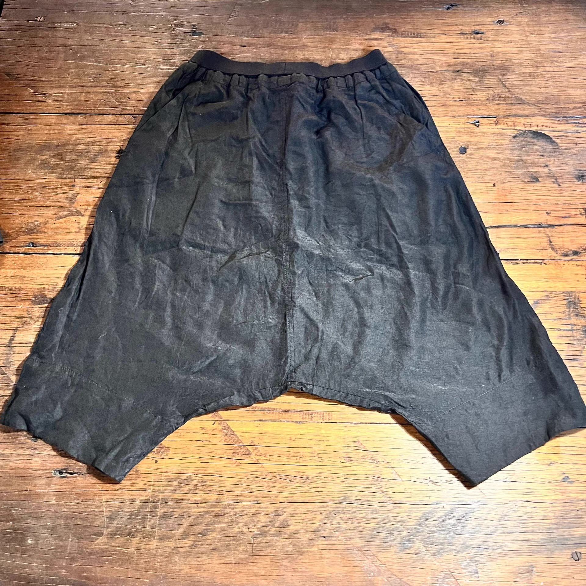 Julius JULIUS 16SS Silk‑Bamboo Fiber Blend Sarouel Shorts Size US 32 / EU 48 - 2 Thumbnail