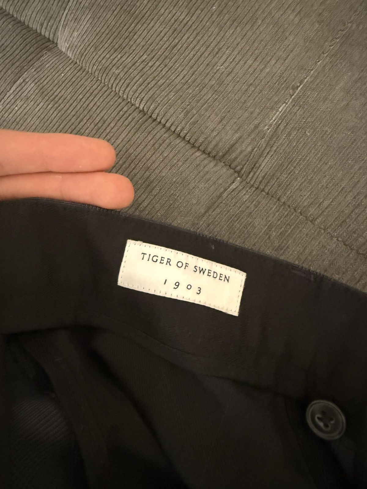 Tiger of Sweden Tiger of Sweden Tord trousers Size US 36 / EU 52 - 4 Thumbnail