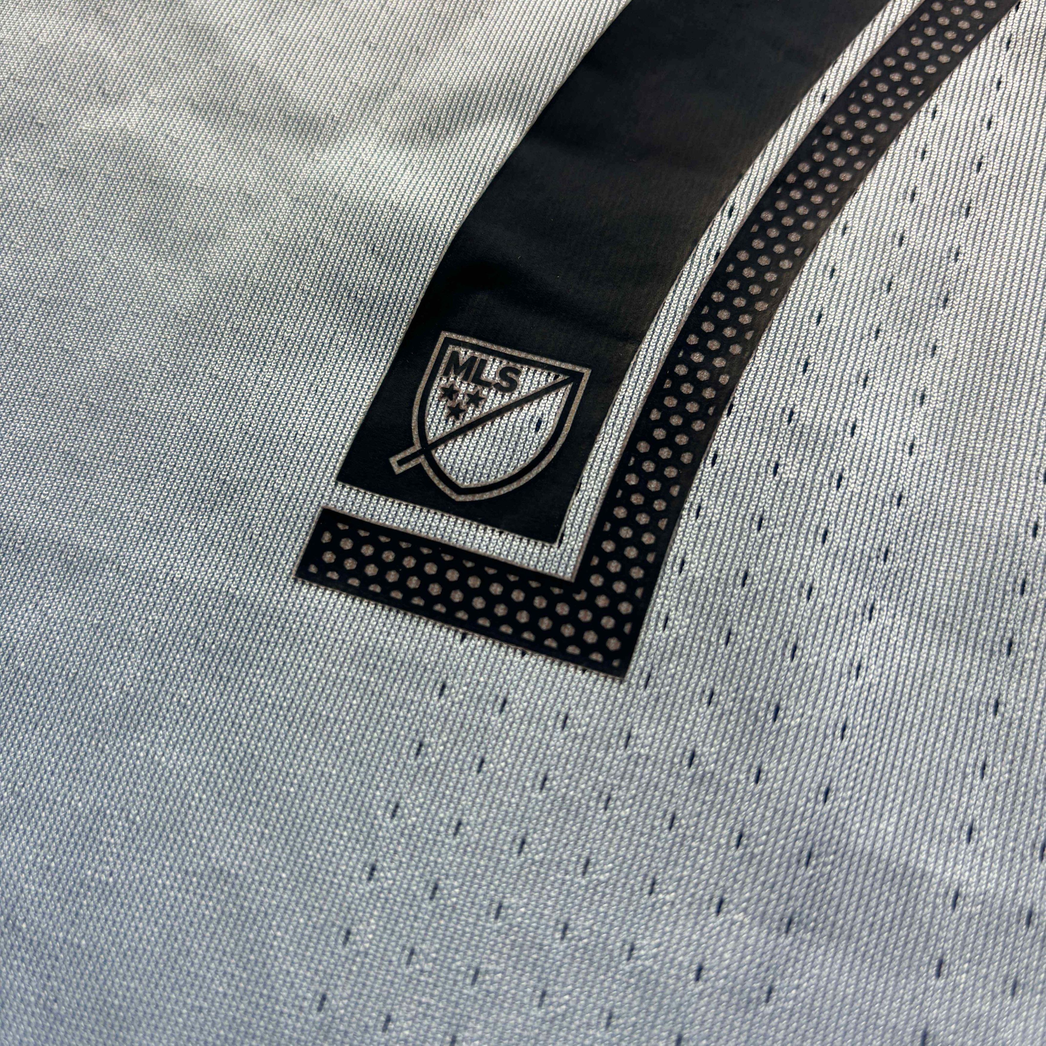 Adidas MATCH WORN Sporting Kansas City 2018 Russell football jersey Size US M / EU 48-50 / 2 - 17 Thumbnail