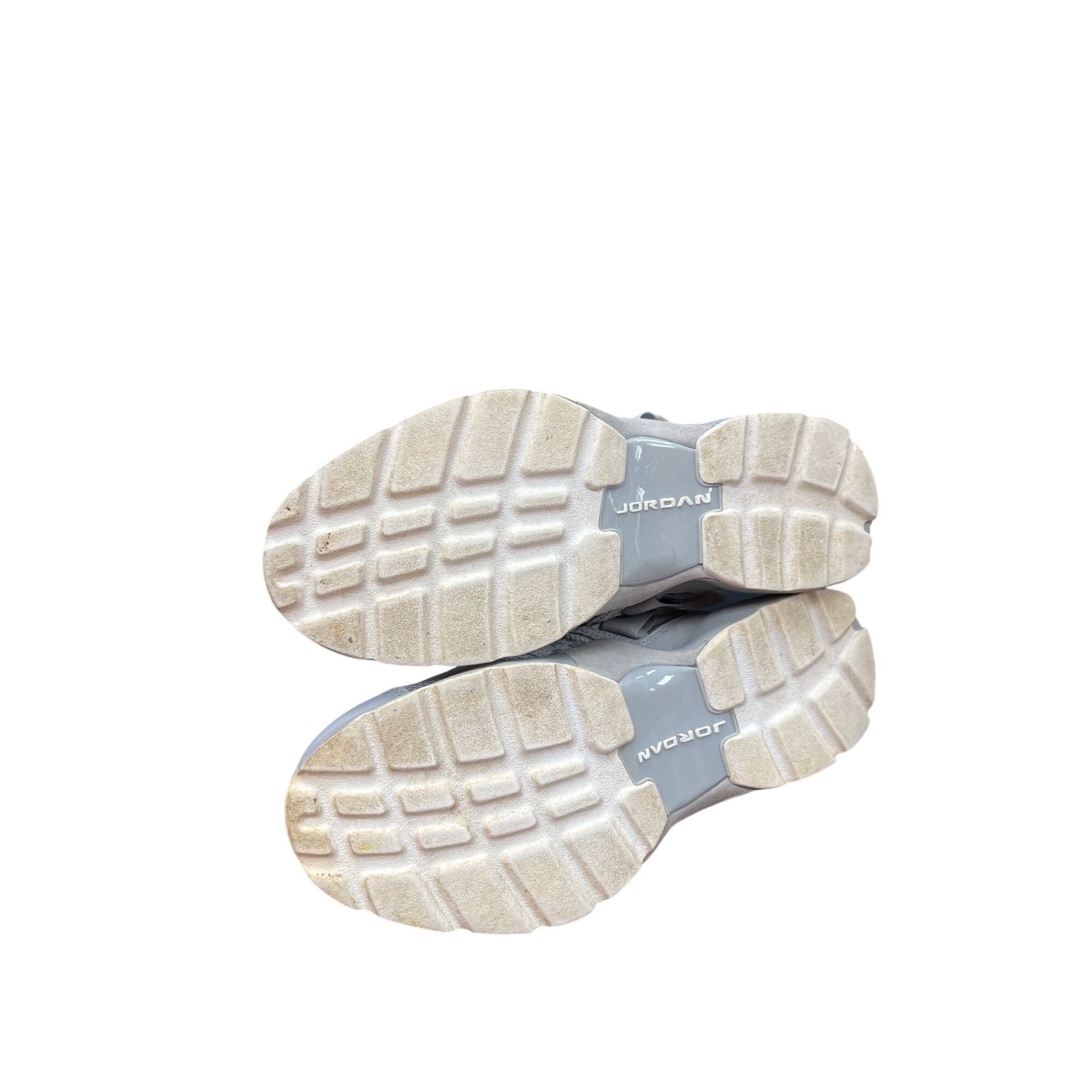 Nike Nike Jordan Trunner LX Wolf mens gray sneakers sz 9 SKU 9929 Size US 9 / EU 42 - 5 Thumbnail