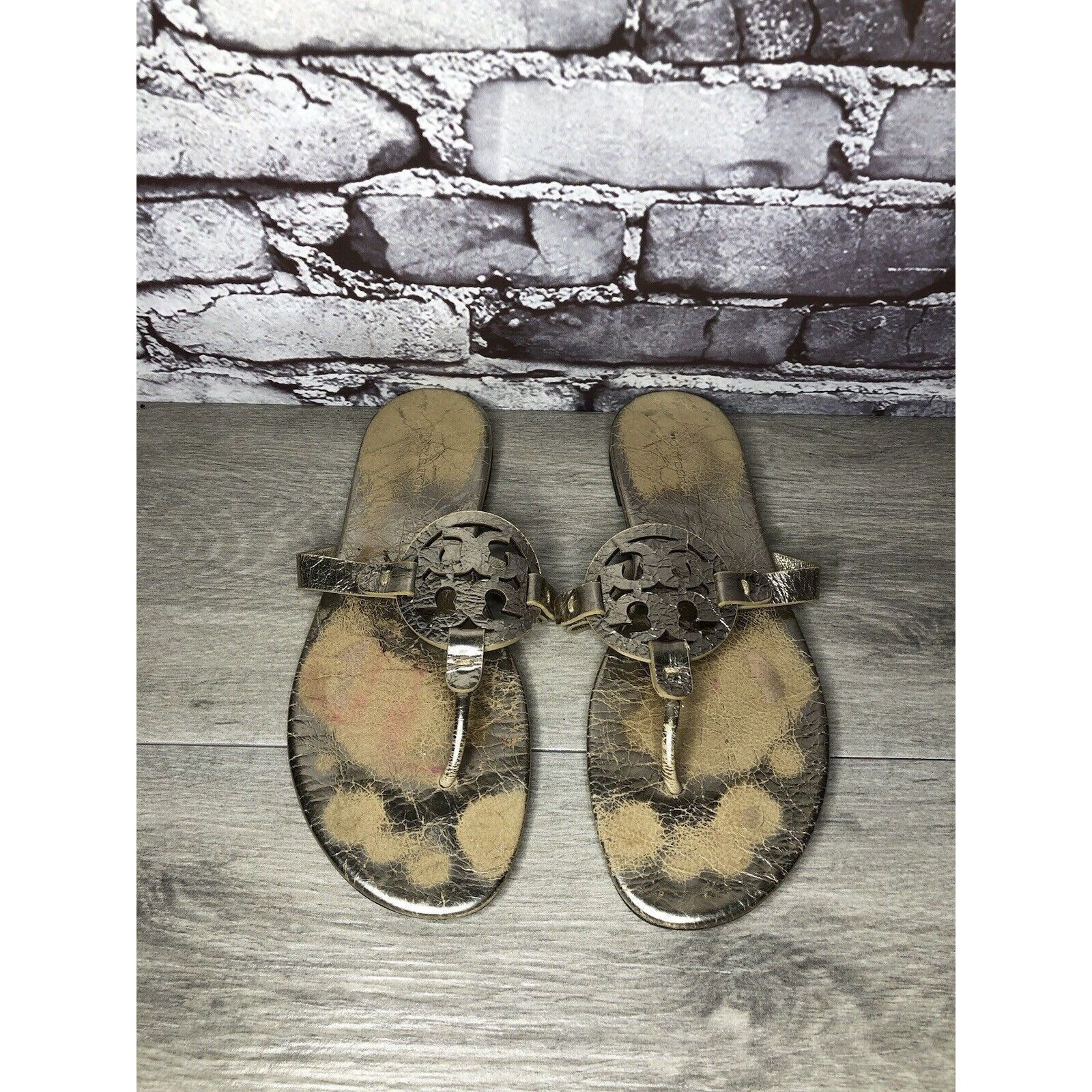 Tory Burch TORY BURCH Silver Leather Badge Logo Thong Flats Sandals Wom Size US 10 / IT 40 - 17 Thumbnail