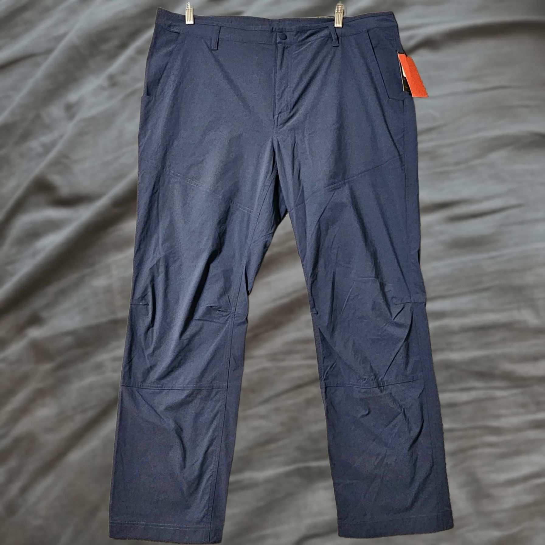 Mountain Hardwear Mountain Hardwear Pants Mens 42 x 30 Blue BASIN TREK Hiking Camp Pants Stretch Chino Men 42 Regular Blue Basin Trek Mens Pants Size US 42 / EU 58 - 1 Thumbnail