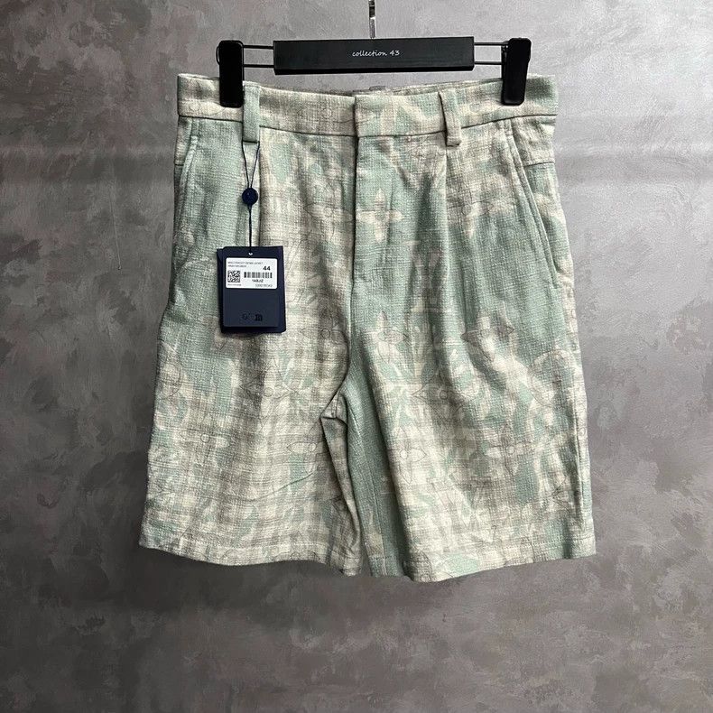 Louis Vuitton Louis Vuitton Blue check Logo blend slouchy shorts Size US 44 / EU 60 - 1 Thumbnail