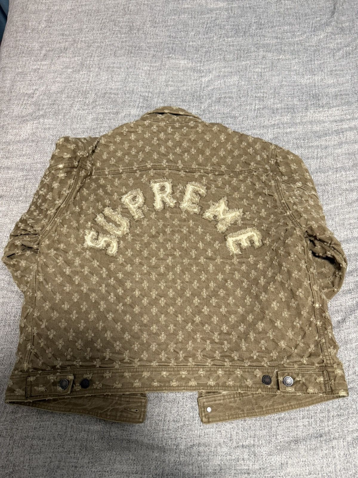 Supreme Supreme hole punch denim Trucker Jacket Size US L / EU 52-54 / 3 - 2 Thumbnail