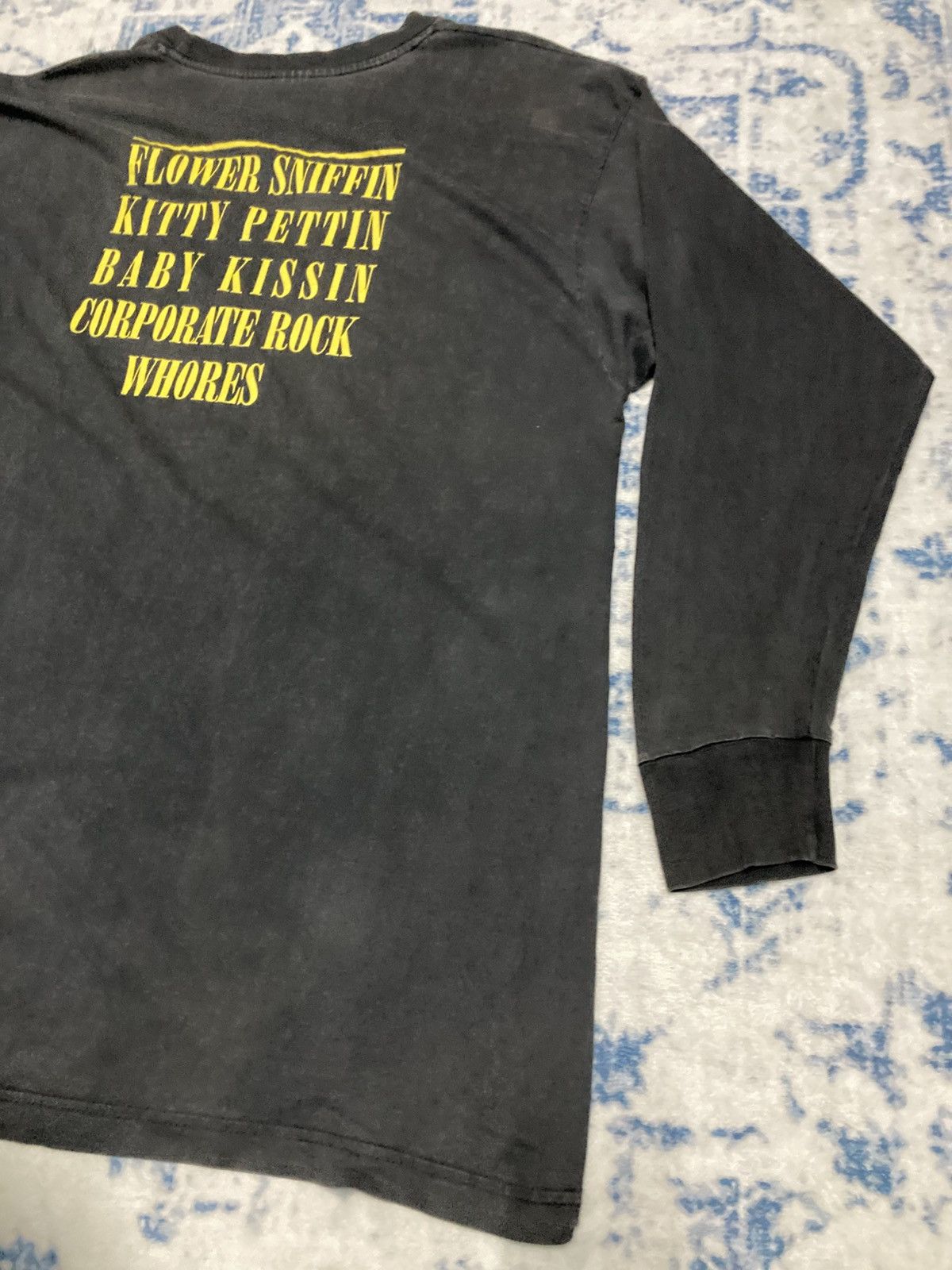 Nirvana Vintage 1992 Nirvana Smiley Face L/S T-Shirt Size US L / EU 52-54 / 3 - 4 Thumbnail