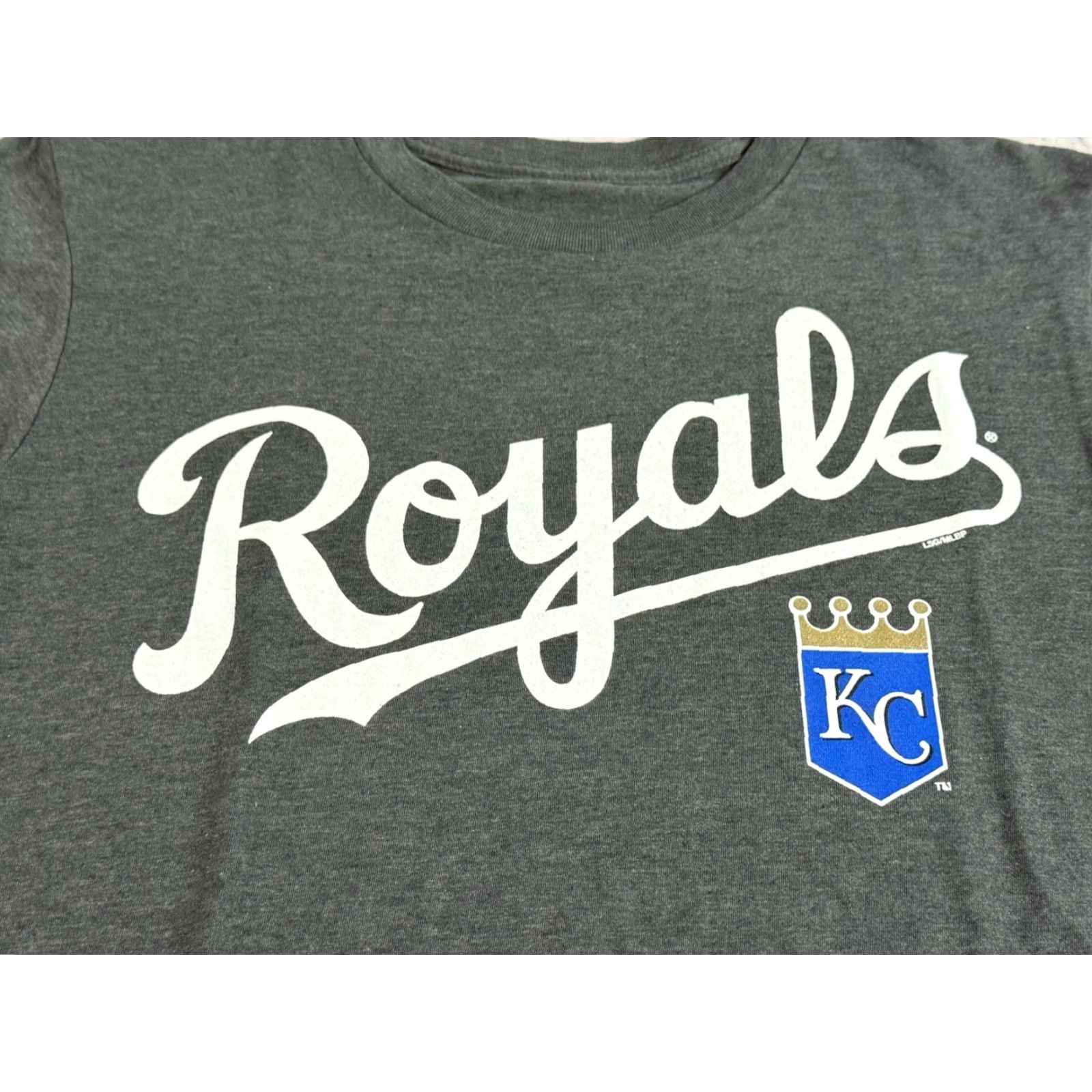 MLB Kansas City KC MLB Royals Script Genuine Merchandise T-Shirt Sz M - EUC Size US M / EU 48-50 / 2 - 2 Thumbnail