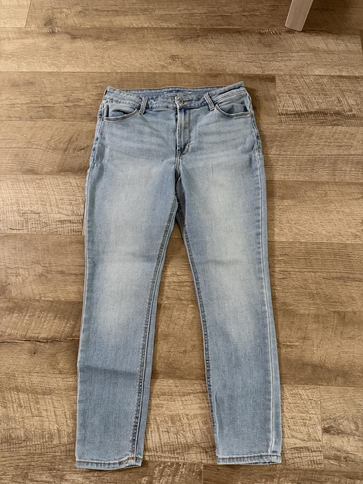 Old Navy Old Navy High-Waisted Wow Super-Skinny Jeans Size 32" / US 10 / IT 46 - 1 Thumbnail