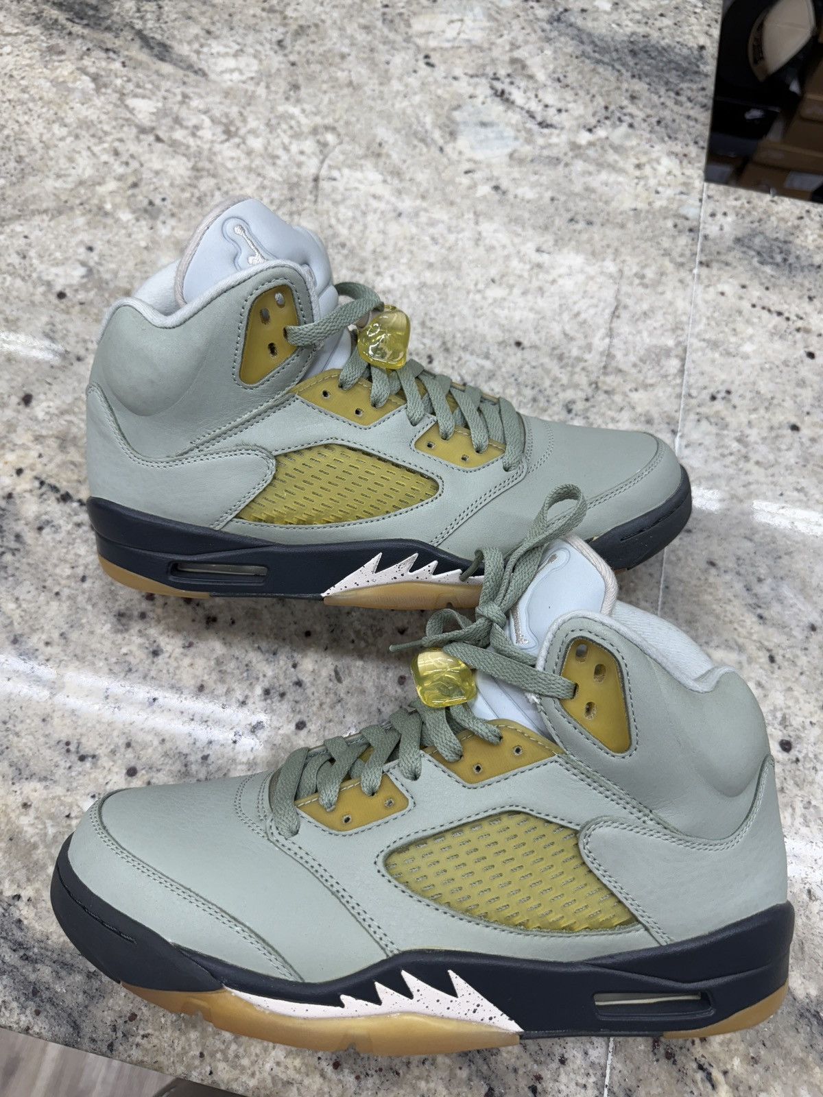 Jordan Brand Jordan 5 Retro Jade Horizon Size US 9.5 / EU 42-43 - 1 Thumbnail