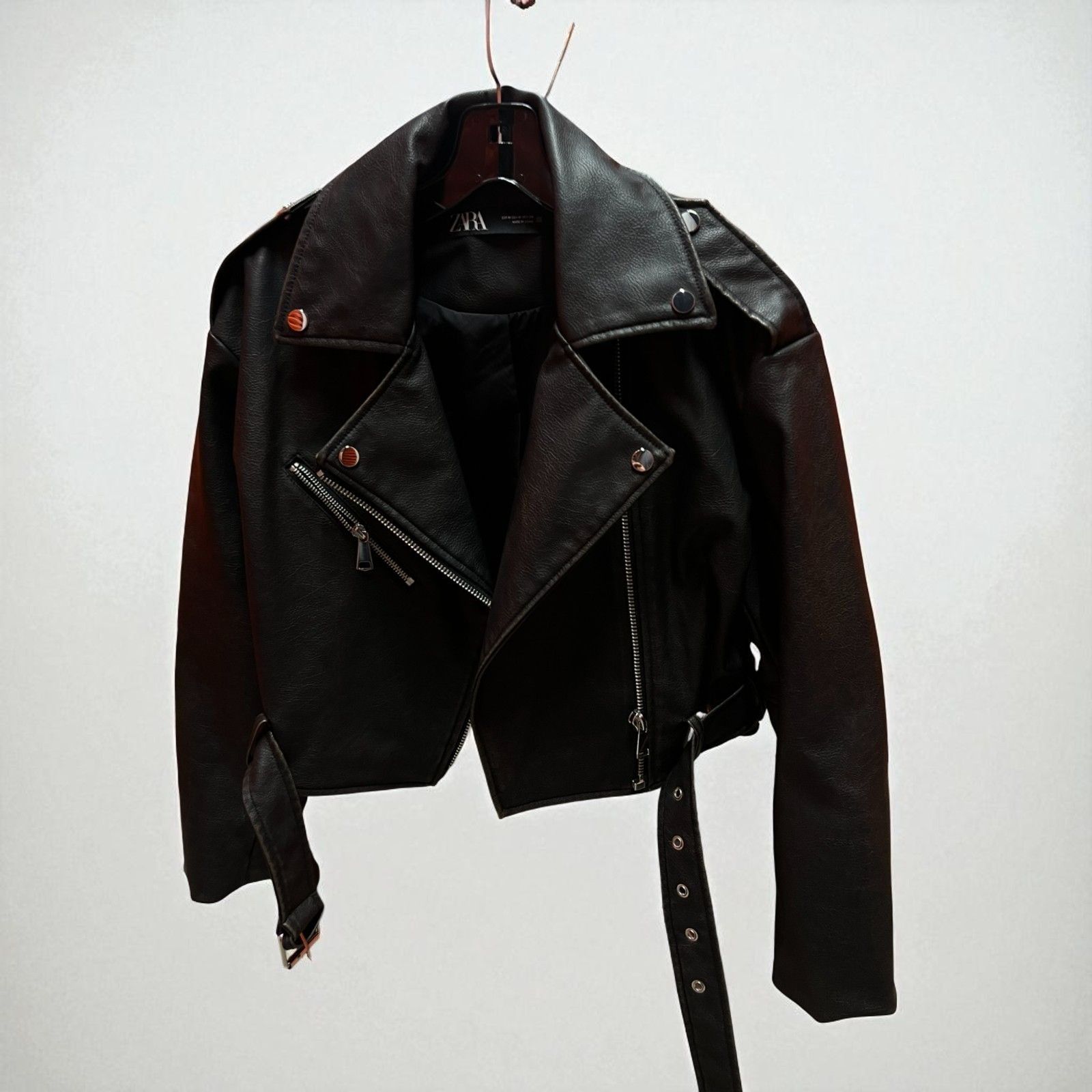 Zara Uber cool ZARA Fitted Motorcycle Biker Jacket in size Medium Size M / US 6-8 / IT 42-44 - 2 Thumbnail