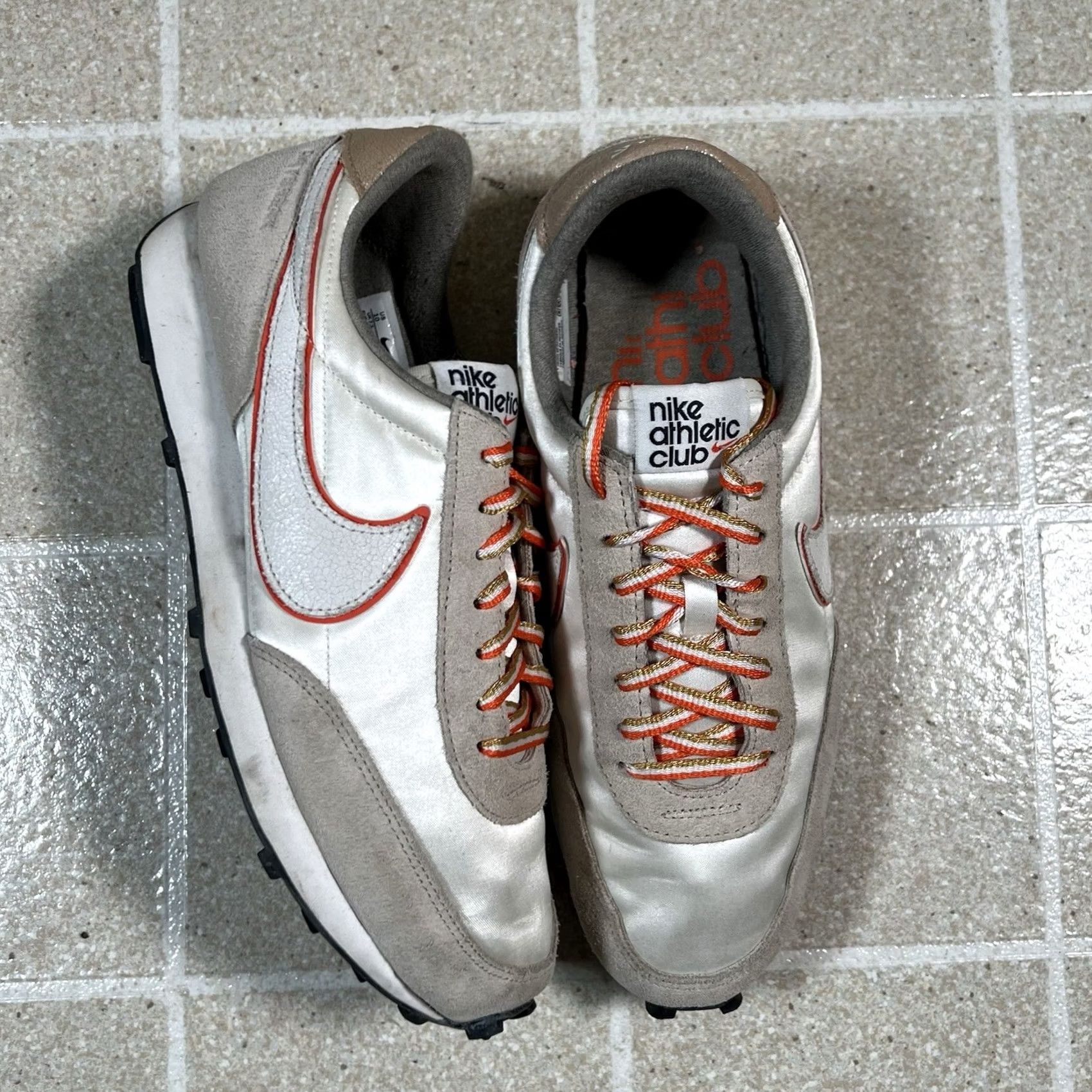Nike VINTAGE? (no) [Assistant cannot determine vintage from data] Size US 9 / IT 39 - 2 Thumbnail
