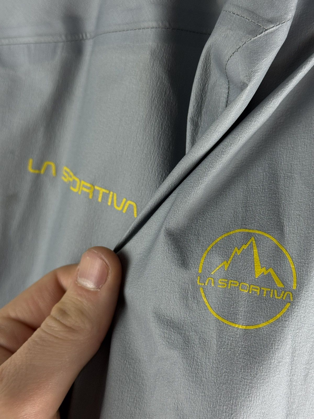 La Sportiva La Sportiva Altels Gore-Tex Light Jacket Size US XL / EU 56 / 4 - 5 Thumbnail