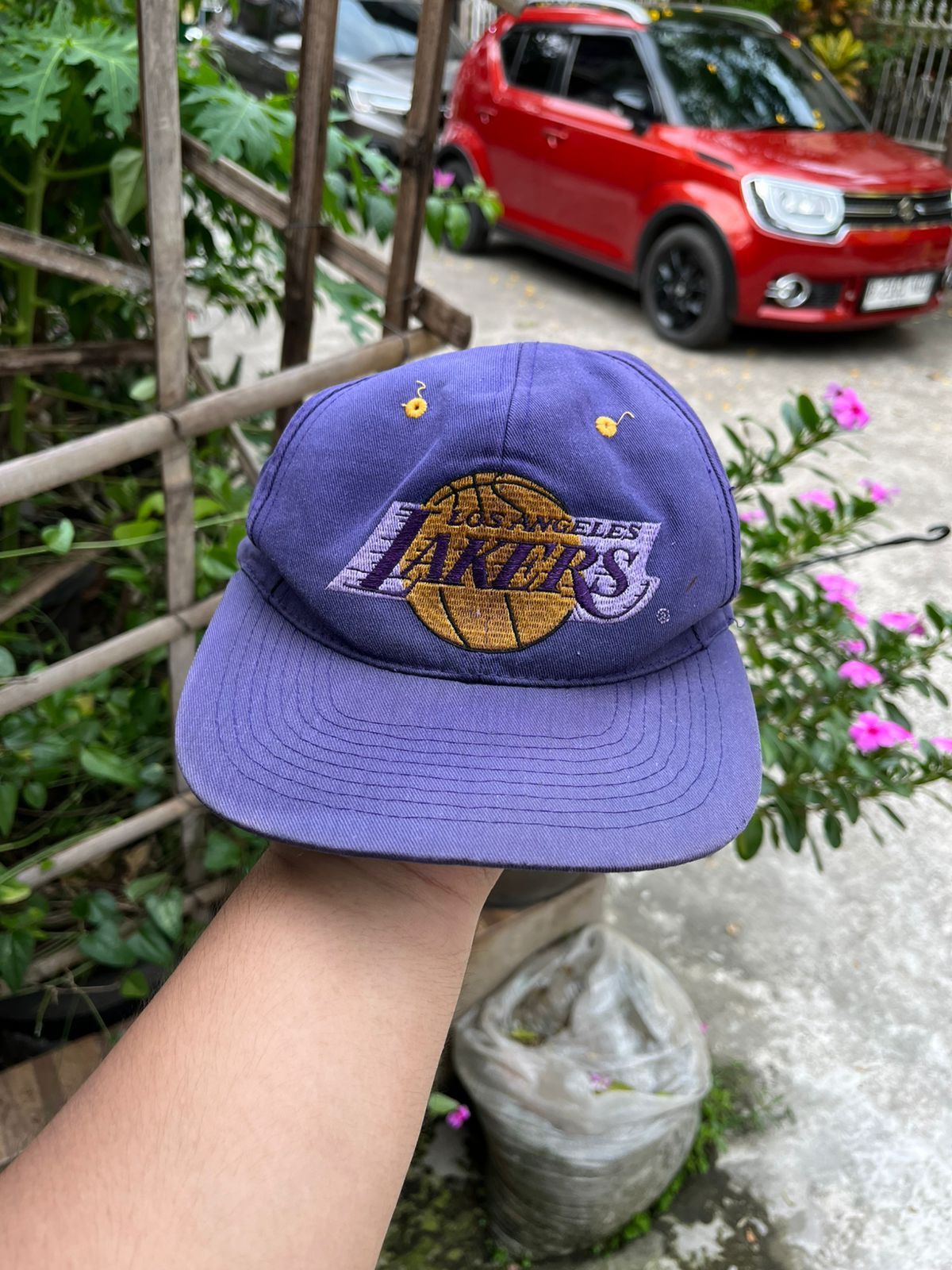 NBA × Vintage vintage LA Lakers Caps Official NBA Size ONE SIZE - 1 Thumbnail