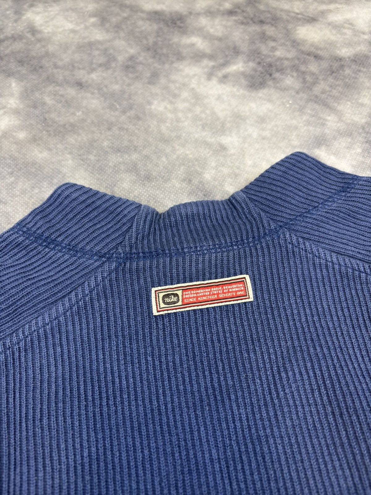Nike Vintage Y2K Nike Small Swoosh Logo Ribbed Sweatshirt Size US M / EU 48-50 / 2 - 6 Thumbnail