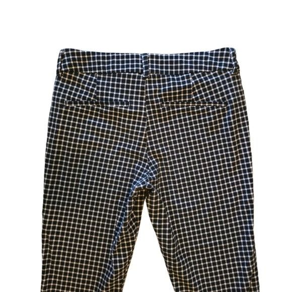 Old Navy Old Navy Black and White Checkered Pixie Ankle Pants Size 4 Size 28" / US 6 / IT 42 - 3 Thumbnail