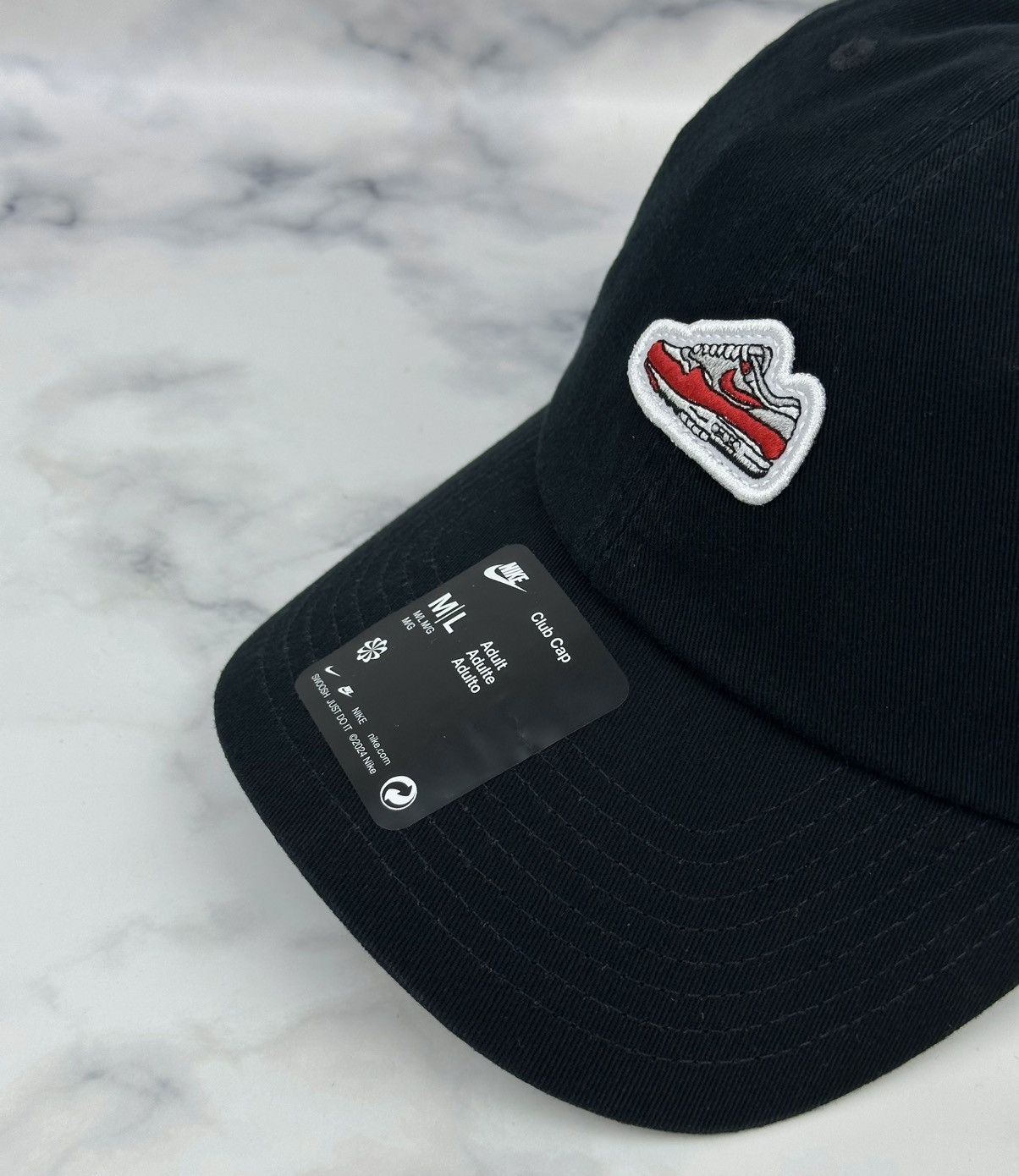 Nike Nike Air Max 1 Club Cap Black Red Patch AM1 Hat S/M and M/L Size ONE SIZE - 2 Thumbnail