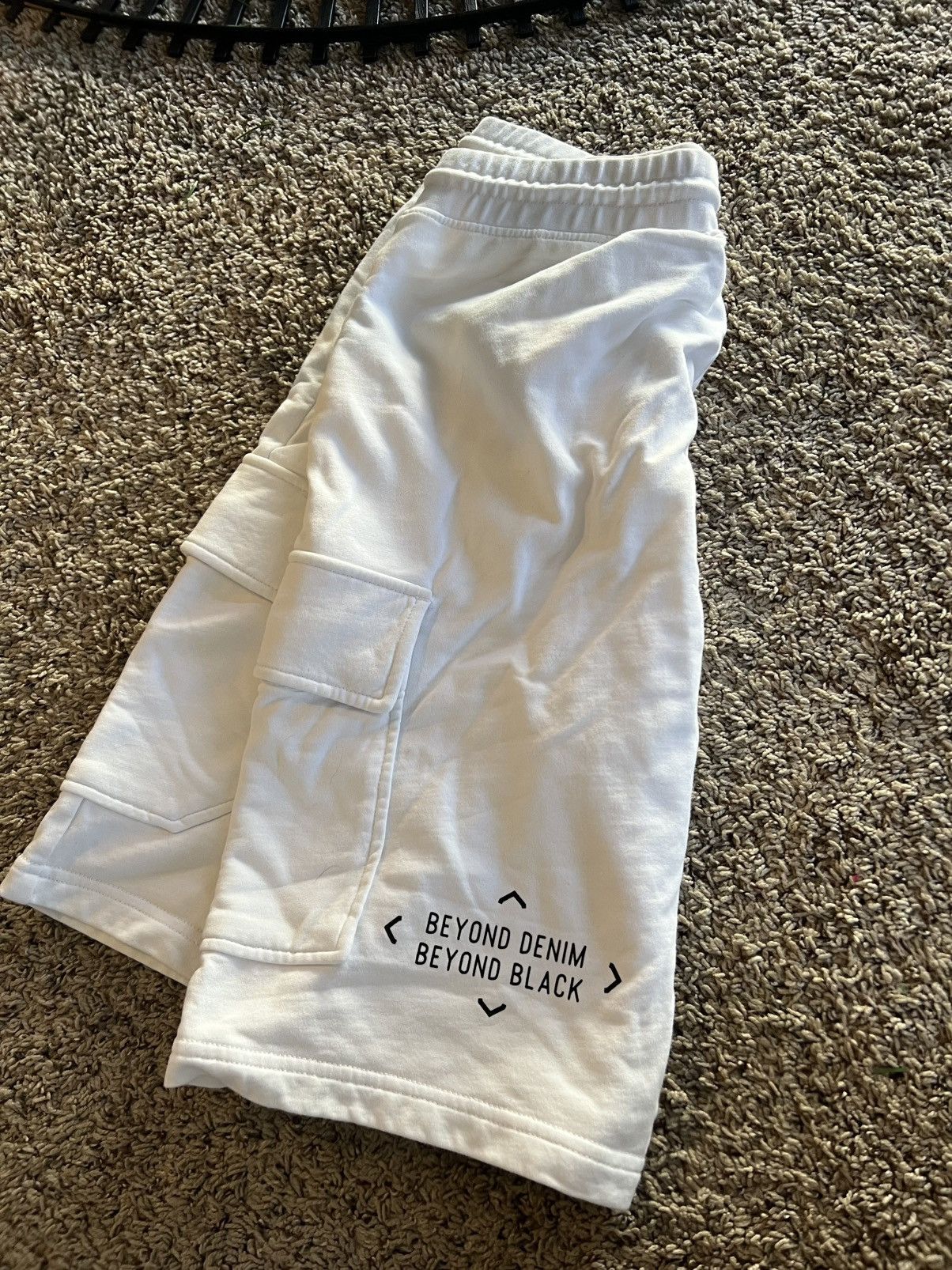 Evisu × KURO Evisu Kuro Printed Logo shorts relaxed fit white Size US 32 / EU 48 - 4 Thumbnail
