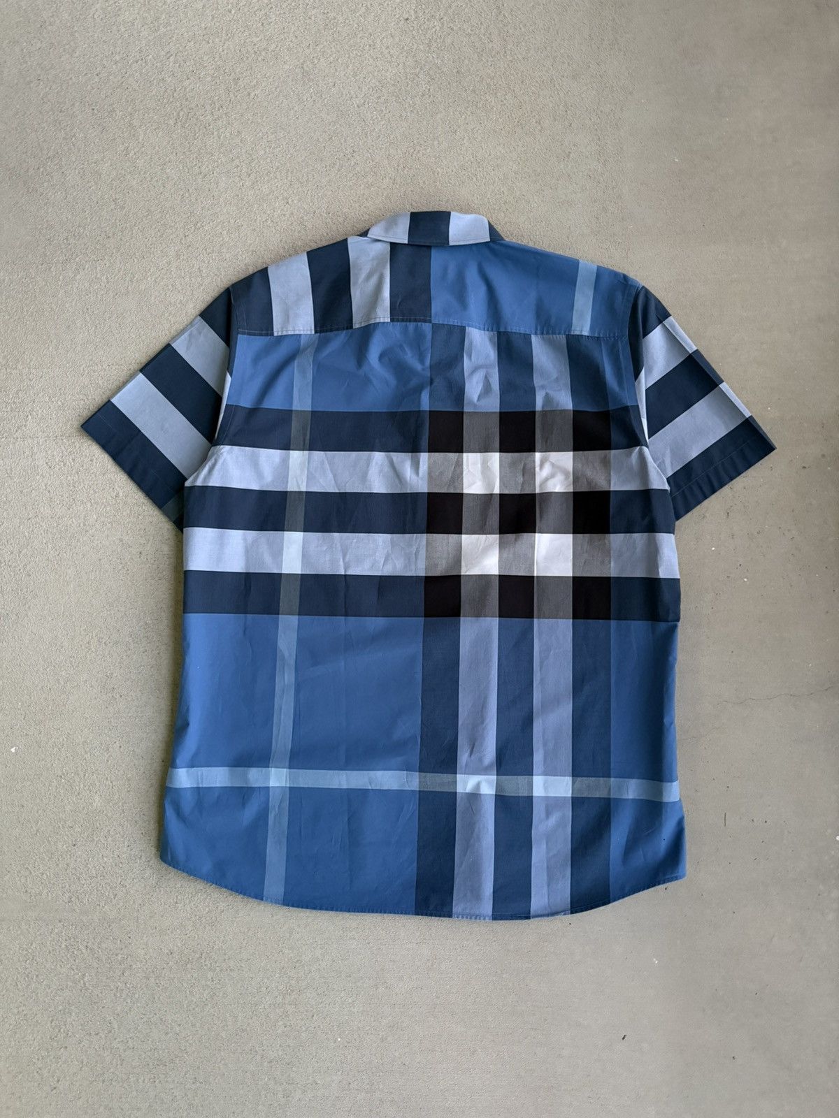 Burberry × Designer Burberry Blue Plaid Button Up Shirt Size US XL / EU 56 / 4 - 2 Thumbnail