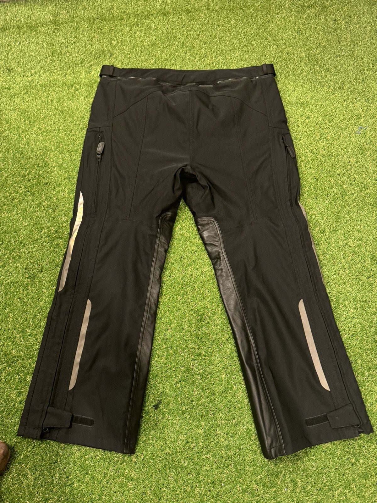 Harley Davidson Harley Davidson Women’s FXRG Waterproof Riding Overpants Size 42" / US 20 - 8 Thumbnail