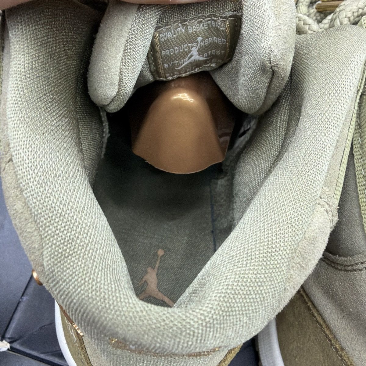 Jordan Brand Womans Air Jordan 11 XI Retro Olive Gold Cracked size 12 Size US 12 / EU 45 - 21 Thumbnail