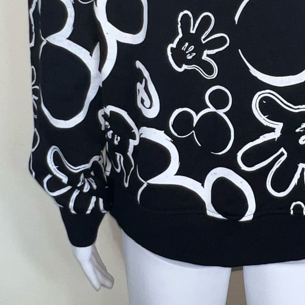 Disney Disney Black with White Mickey Graffiti print Sweatshirt Size XS / US 0-2 / IT 36-38 - 12 Thumbnail