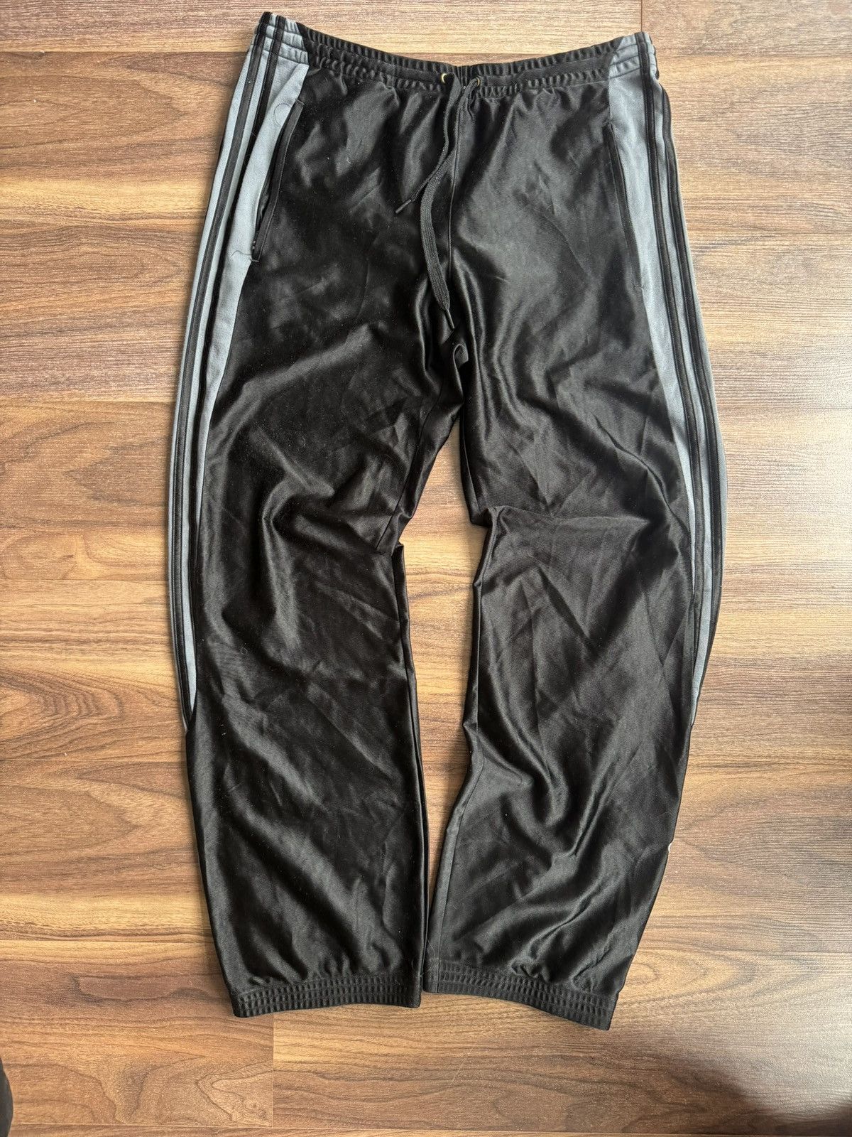 Adidas Adidas 00s trackpants Size US 34 / EU 50 - 1 Thumbnail