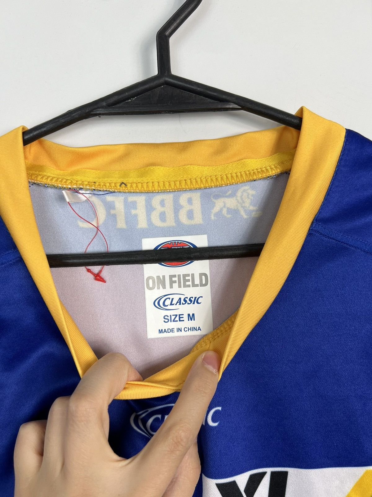 Vintage Jersey Brisbane Lions AFL Mens Home Guernsey Tshirt Size US M / EU 48-50 / 2 - 3 Thumbnail