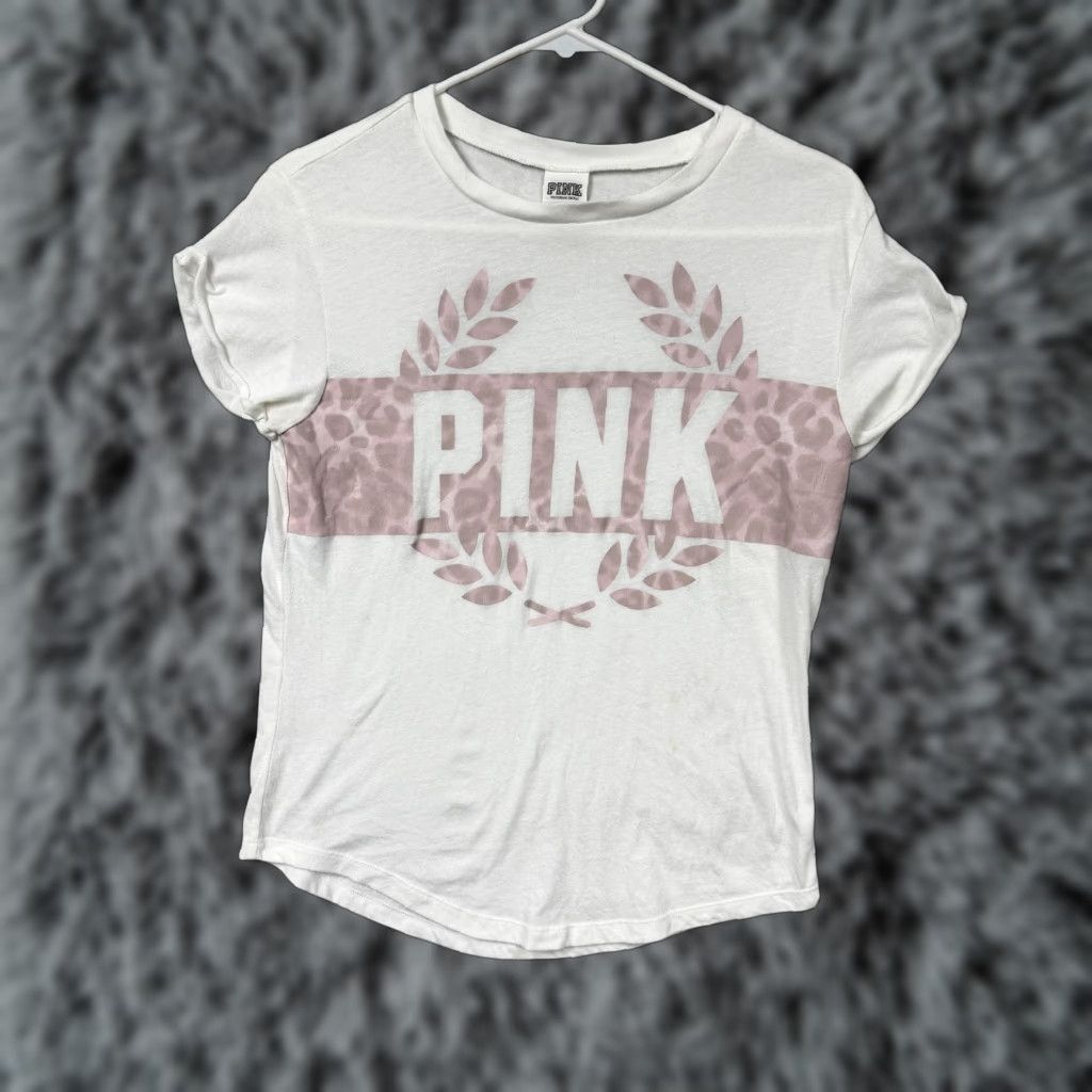 Vintage PINK Victoria's Secret T-Shirt Womens XS White Leopard Print Crew Neck Short Sleeve Pullover Casual All Seasons Lightweight Size XS / US 0-2 / IT 36-38 - 1 Thumbnail