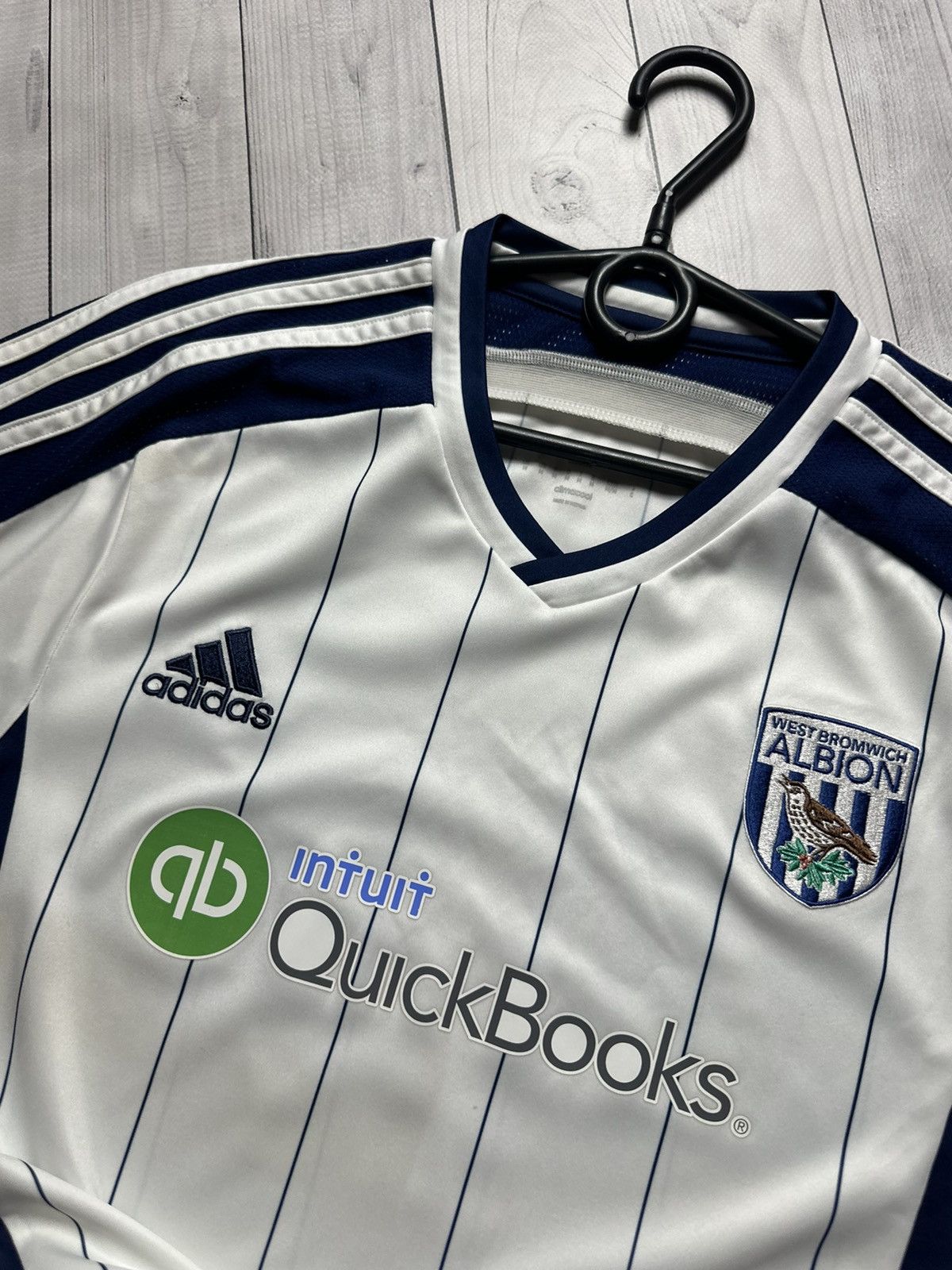 Adidas × Vintage Vintage adidas West Bromwich soccer jersey size M Size US M / EU 48-50 / 2 - 5 Thumbnail