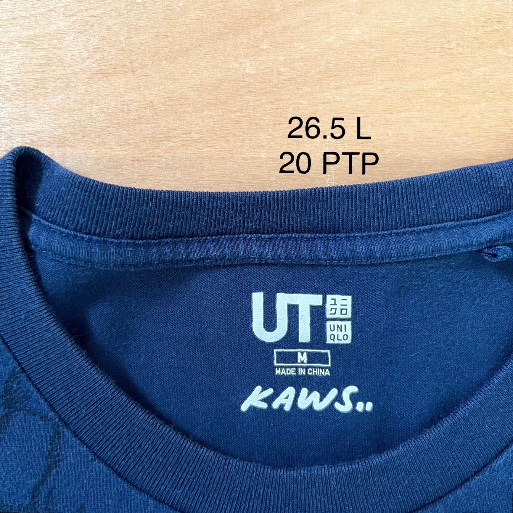 Uniqlo VINTAGE KAWS Uniqlo Shirt Medium Blue New York Streetwear All Over Print Art Size US M / EU 48-50 / 2 - 5 Thumbnail