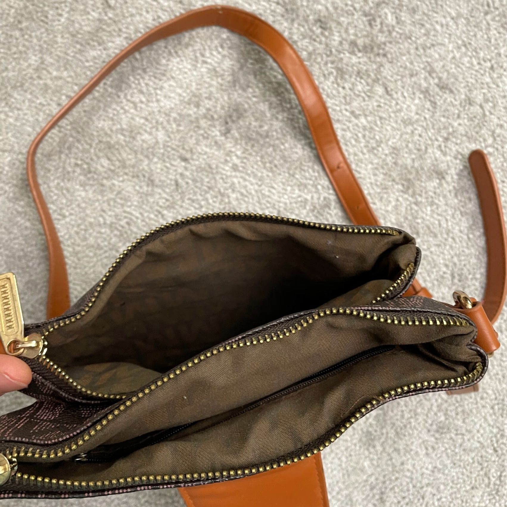 Vintage MKF Collection Wrigley M Signature Womens Crossbody Sling Bag Brown Leather Small Size ONE SIZE - 7 Thumbnail