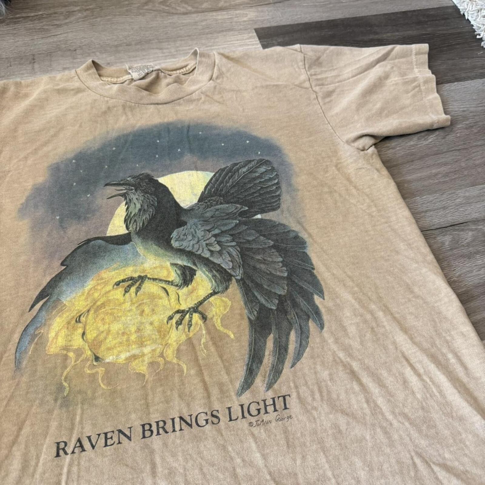 Gildan Vintage raven brings light t shirt 90s M Size US M / EU 48-50 / 2 - 1 Thumbnail