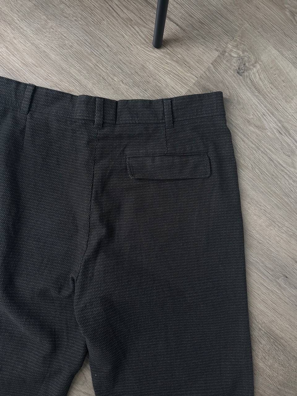 Cos × Japanese Brand COS Relaxed Fit Trousers Black Textured Wool Blend Pants Size US 32 / EU 48 - 11 Thumbnail