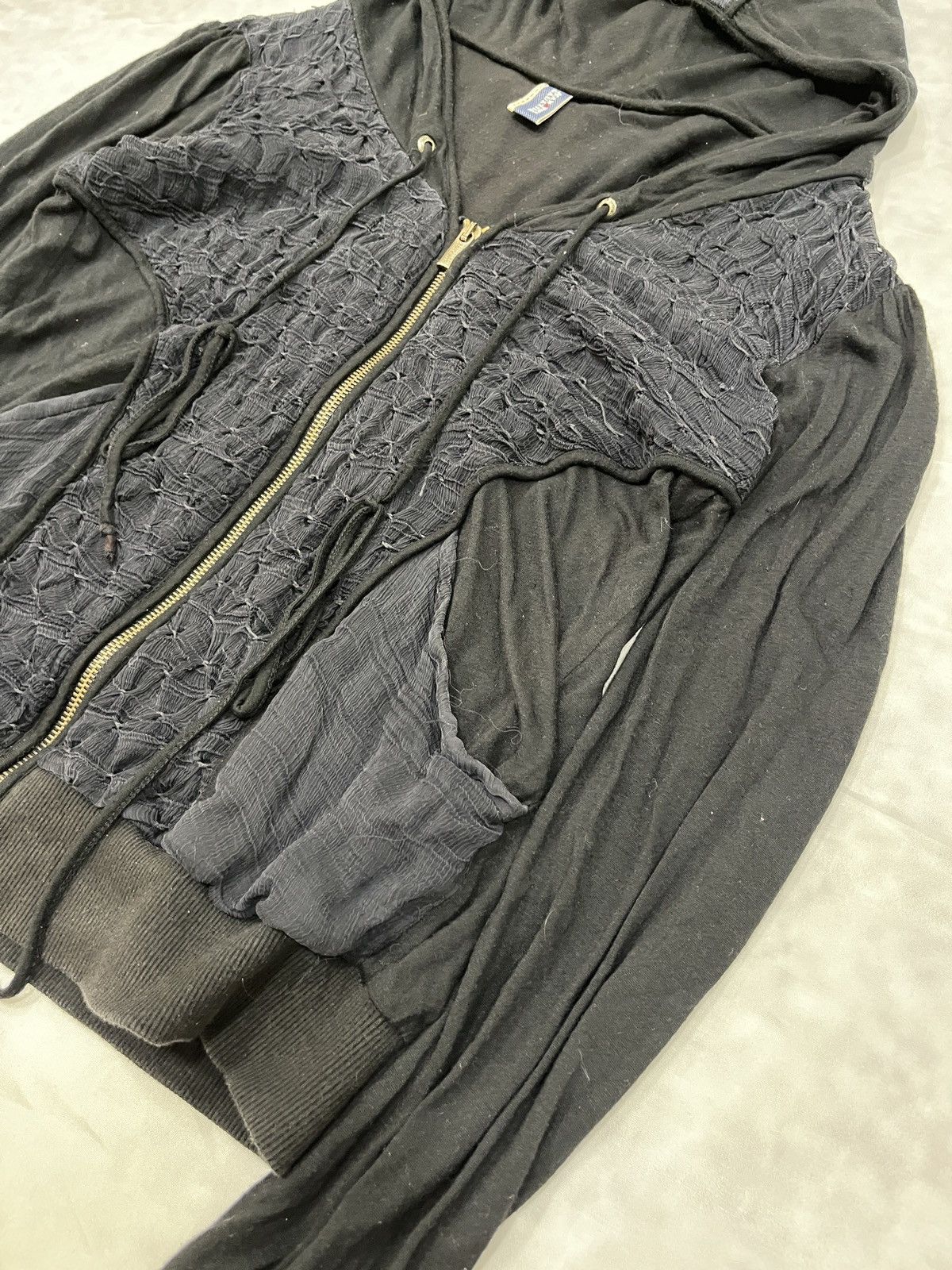 Jean Paul Gaultier Jean Paul Gaultier Textured Lace Structure Zip Hoodie Size L / US 10 / IT 46 - 4 Thumbnail