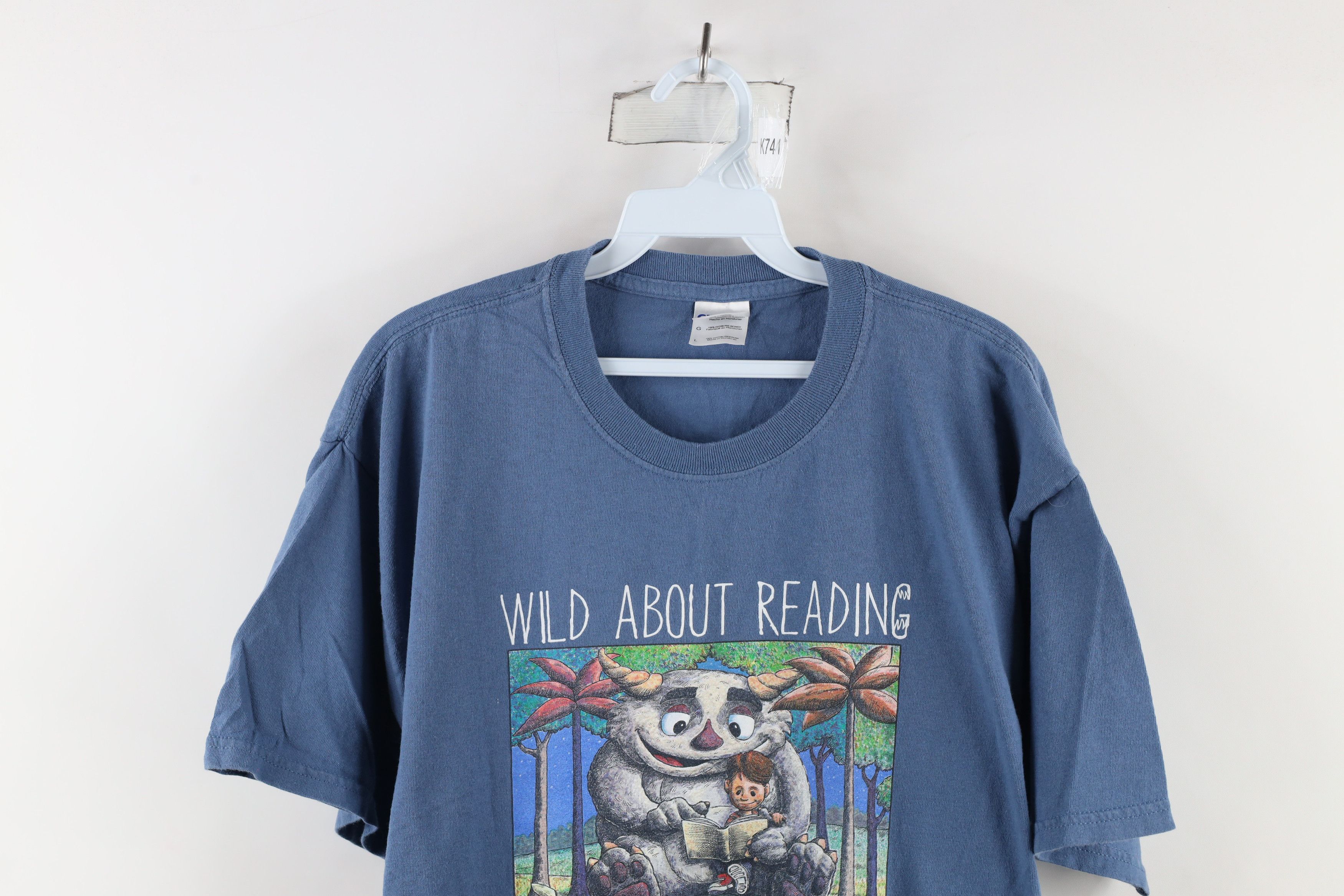 Vintage Vintage Y2K Where The Wild Things Are Reading T-Shirt Blue Size US L / EU 52-54 / 3 - 2 Thumbnail