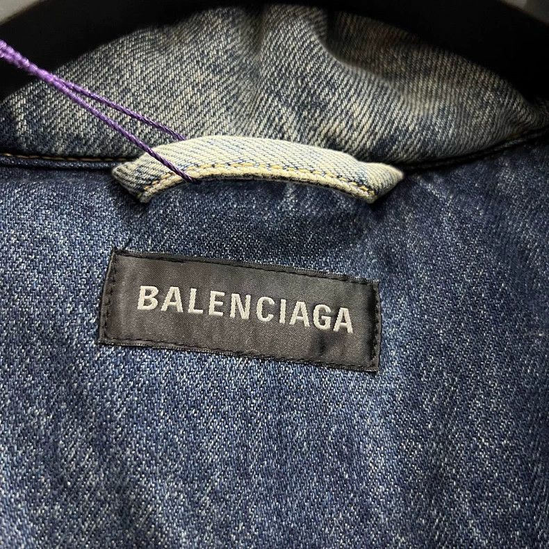 Balenciaga Balenciaga Blue wash effect denim jacket Size US S / EU 44-46 / 1 - 3 Thumbnail