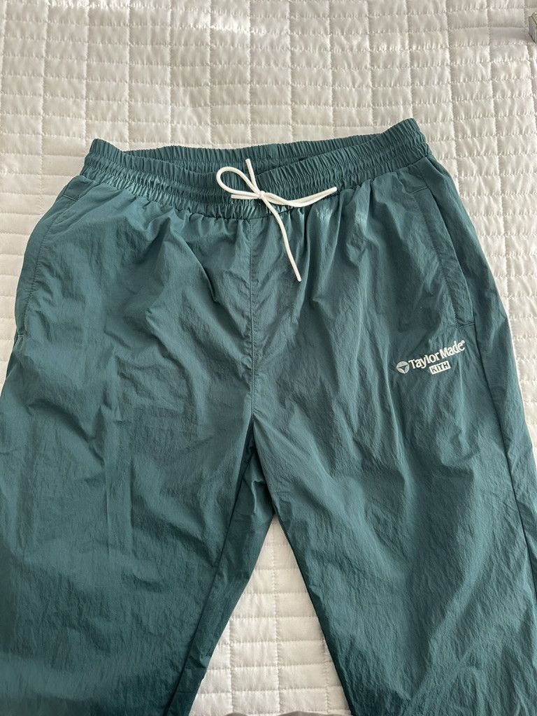 Kith × TaylorMade Kith TaylorMade Par Track Pant Fairway Size Medium Size US 32 / EU 48 - 2 Thumbnail