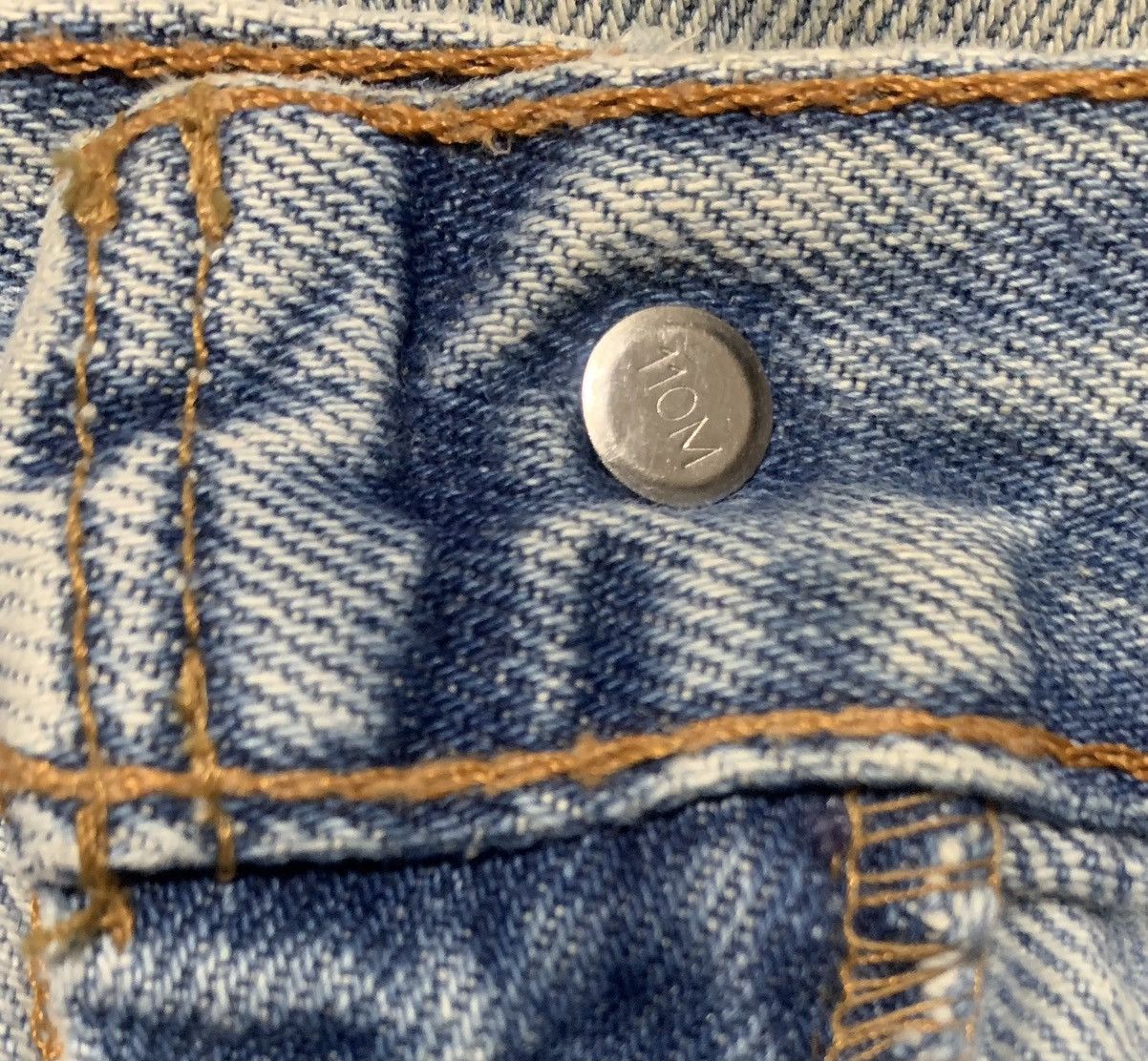 Levi's Vintage 90s Levis 505 Regular Faded Blue Jeans Distressed Size US 31 - 12 Thumbnail