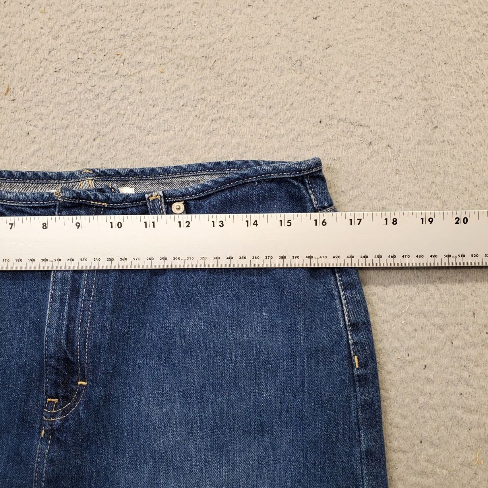 Tommy Hilfiger Tommy Hilfiger Skirt Womens 6 Blue Denim Straight & Pencil 5-Pocket Vented Zip Pockets Size 28" / US 6 / IT 42 - 4 Thumbnail