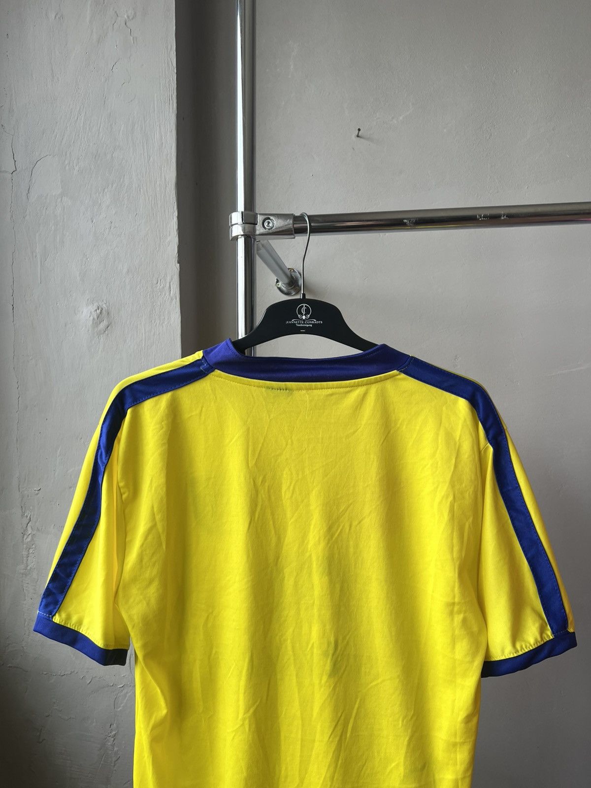 Vintage 2025/26 KERALA BLASTERS INDIA SOCCER JERSEY FOOTBALL SHIRT Size US XL / EU 56 / 4 - 13 Thumbnail