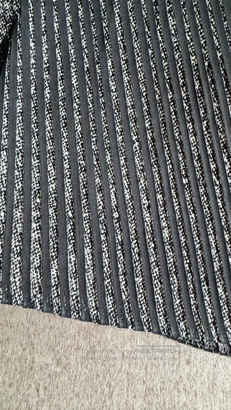Issey Miyake Issey Miyake Main Line Vintage Midi Skirt Size 25" / US 0 / IT 36 - 2 Thumbnail