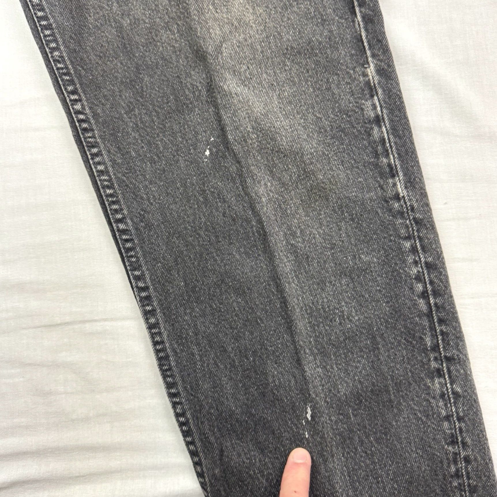 Levi's VINTAGE Levi's 550 Jeans Adult 36x34 Relaxed Tapered Leg Made In USA Pants Black Denim Cotton Jeans 90s USA Mens Size US 36 / EU 52 - 7 Thumbnail
