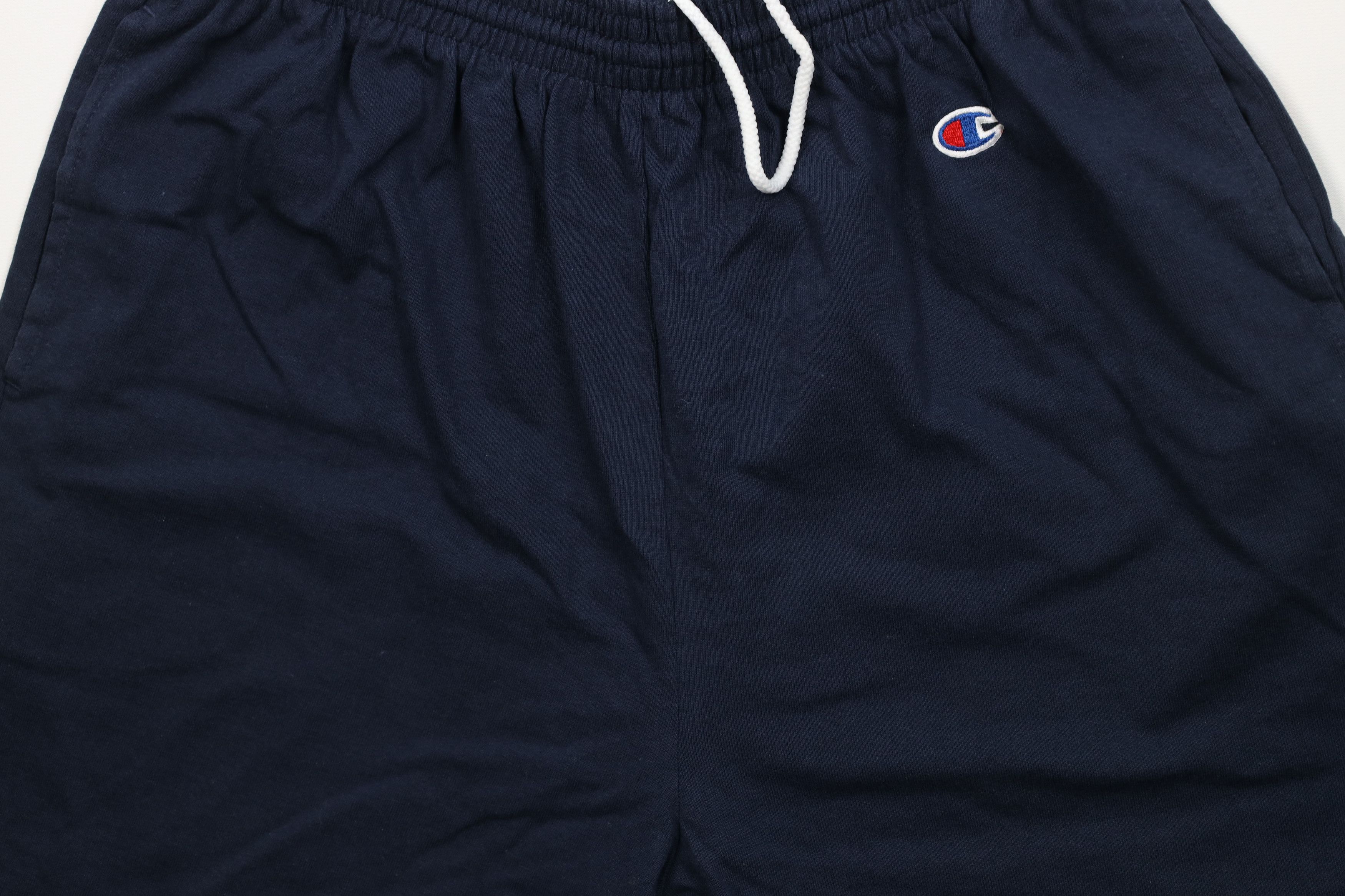 Champion Vintage 90s Y2K Champion of New Hampshire Shorts UNH Blue Size US 32 / EU 48 - 3 Thumbnail