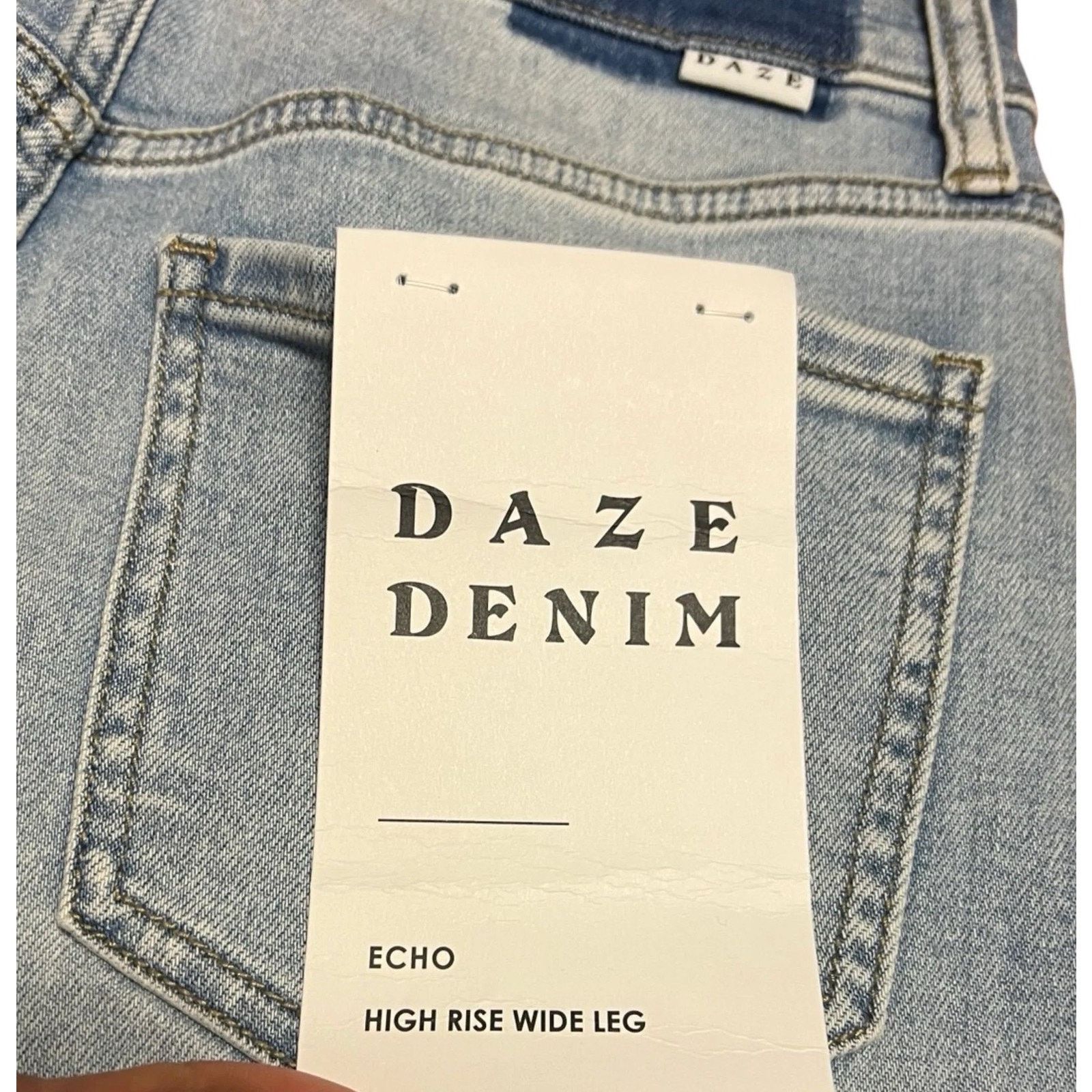 Vintage Daze Denim Womens High Rise Wide Leg Jeans Size 4 Light Wash Size 27" / US 4 / IT 40 - 6 Thumbnail