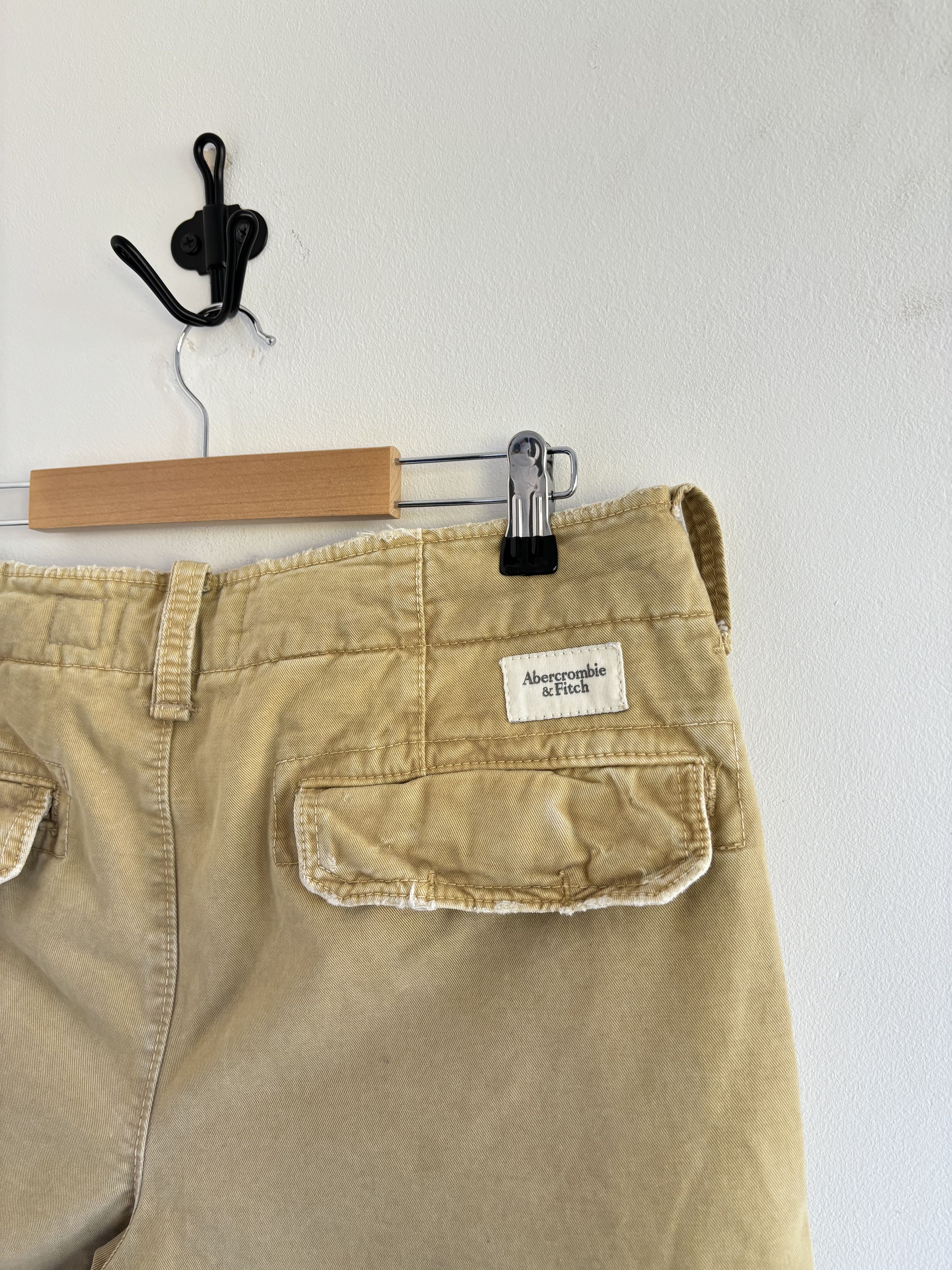 Abercrombie & Fitch Vintage Abercrombie Fitch Faded Cargo Shorts Size US 32 / EU 48 - 7 Thumbnail