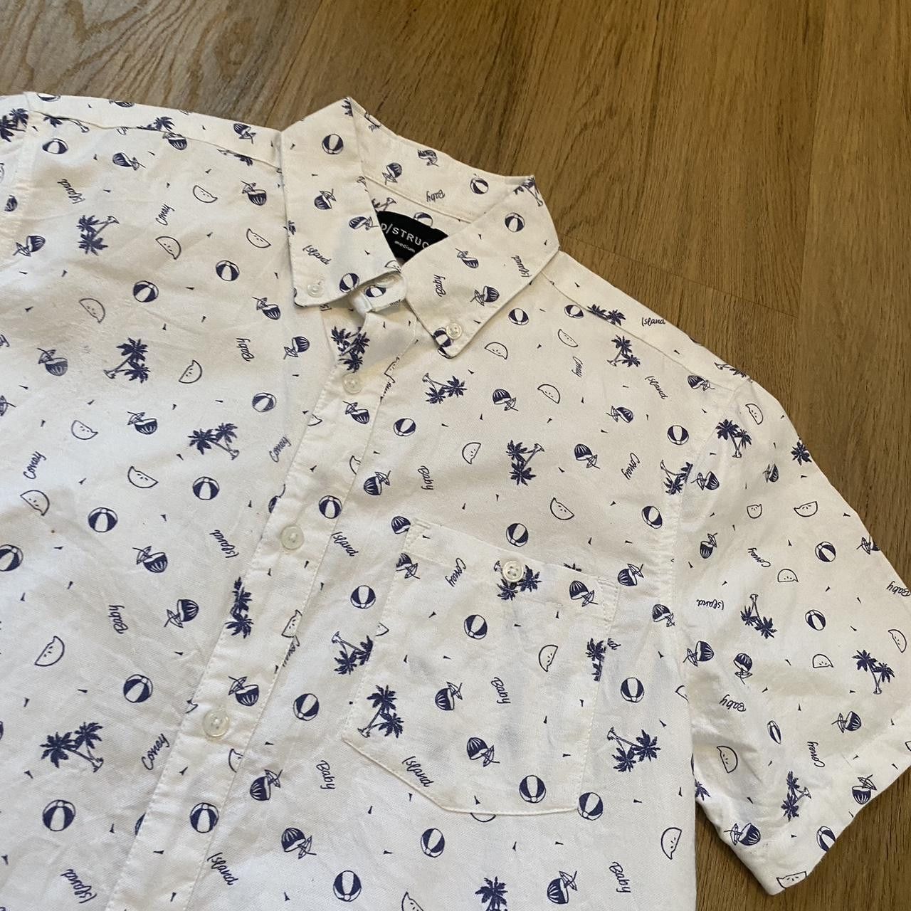 Other White and blue paisley short sleeve button up shirt Size US M / EU 48-50 / 2 - 3 Thumbnail