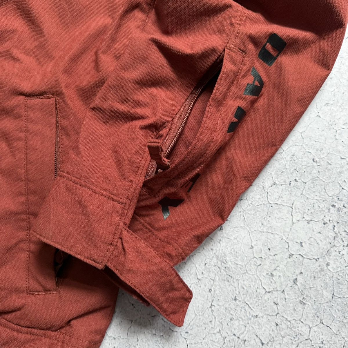 Oakley × Vintage Oakley Snowboard Ski Jacket Vintage Biozone Gorpcore Size US S / EU 44-46 / 1 - 8 Thumbnail