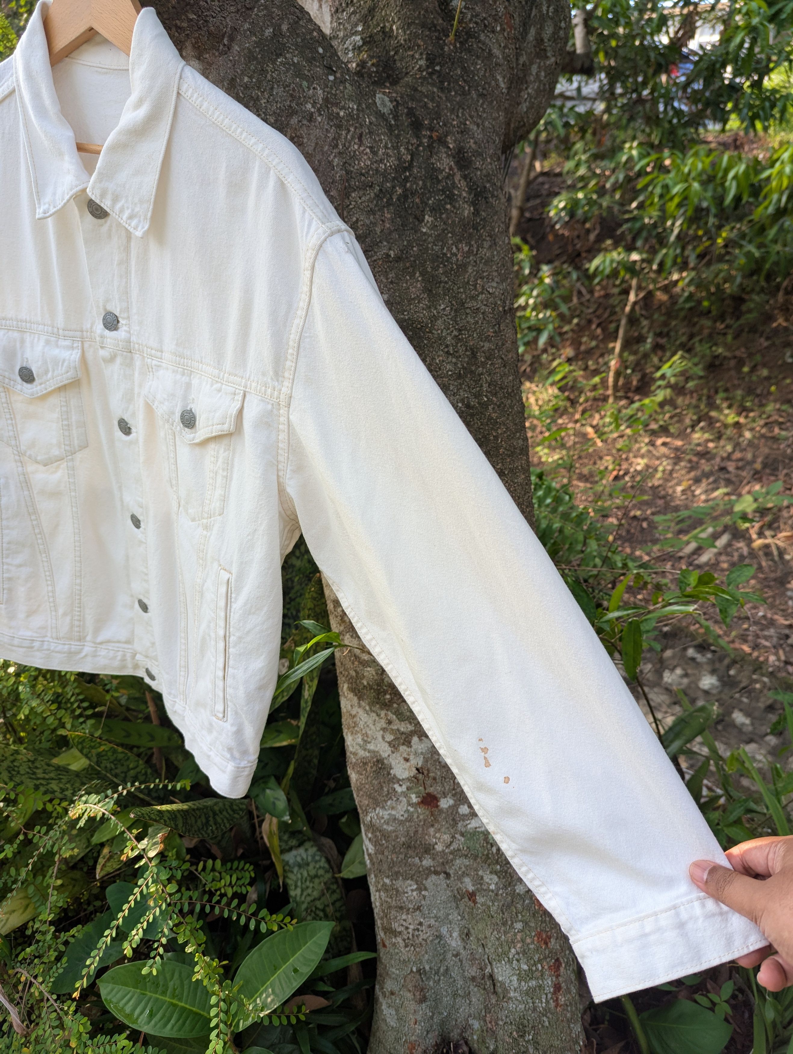 GU 🔥FREE SHIPPING🔥GU 🇯🇵 White Denim Jacket inspired Levis Size US S / EU 44-46 / 1 - 4 Thumbnail